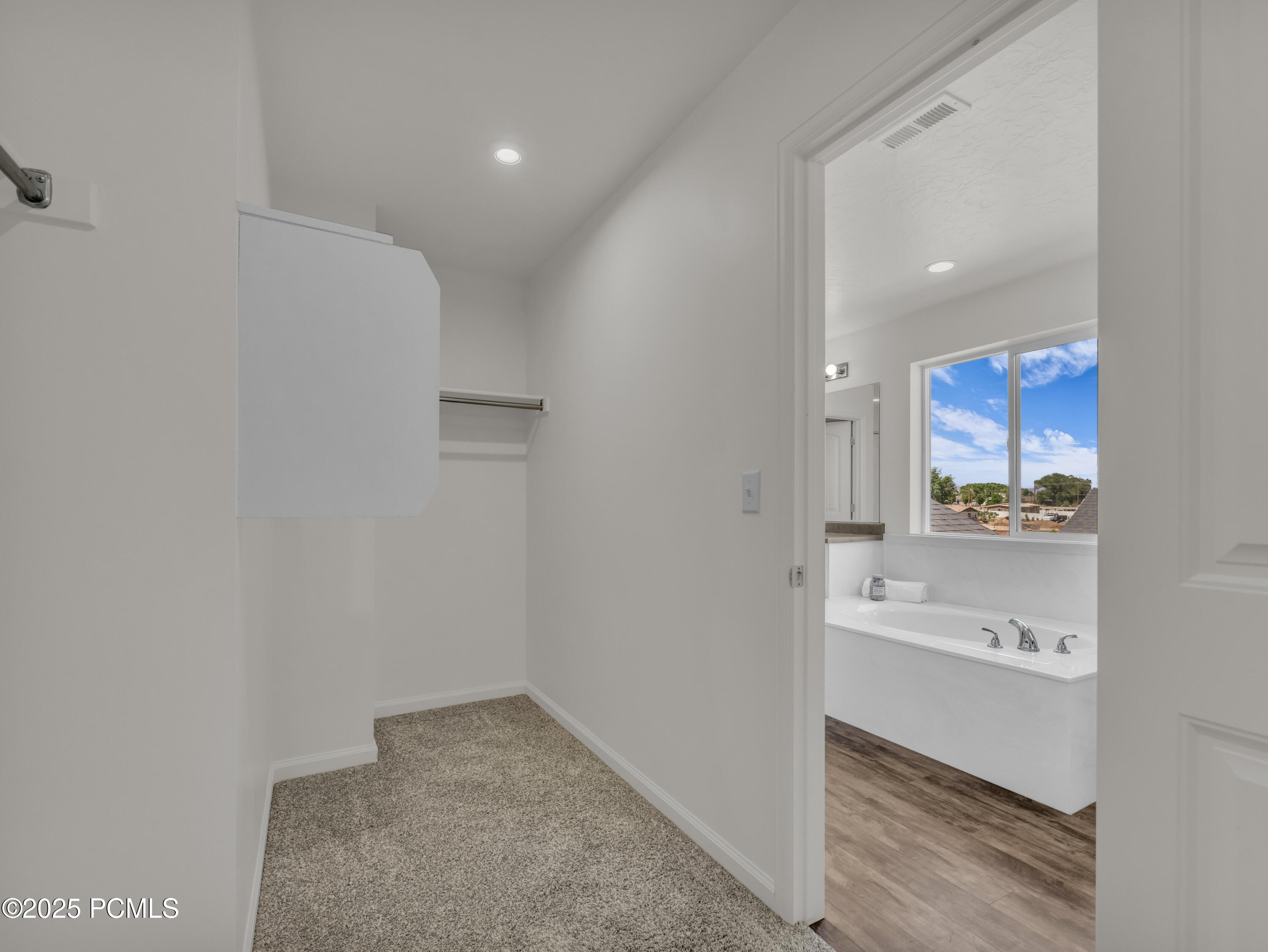 13249 S Shearing Cove