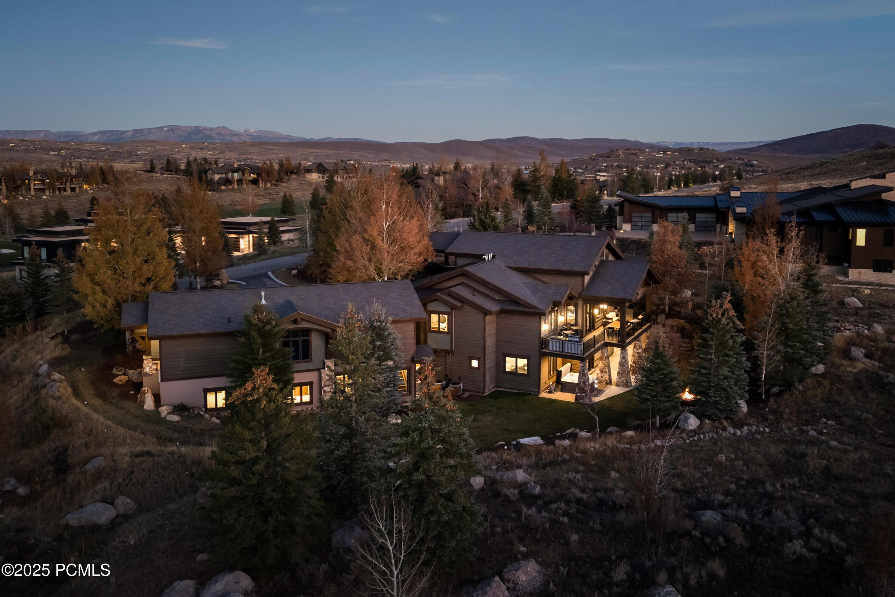 685 Hollyhock Street