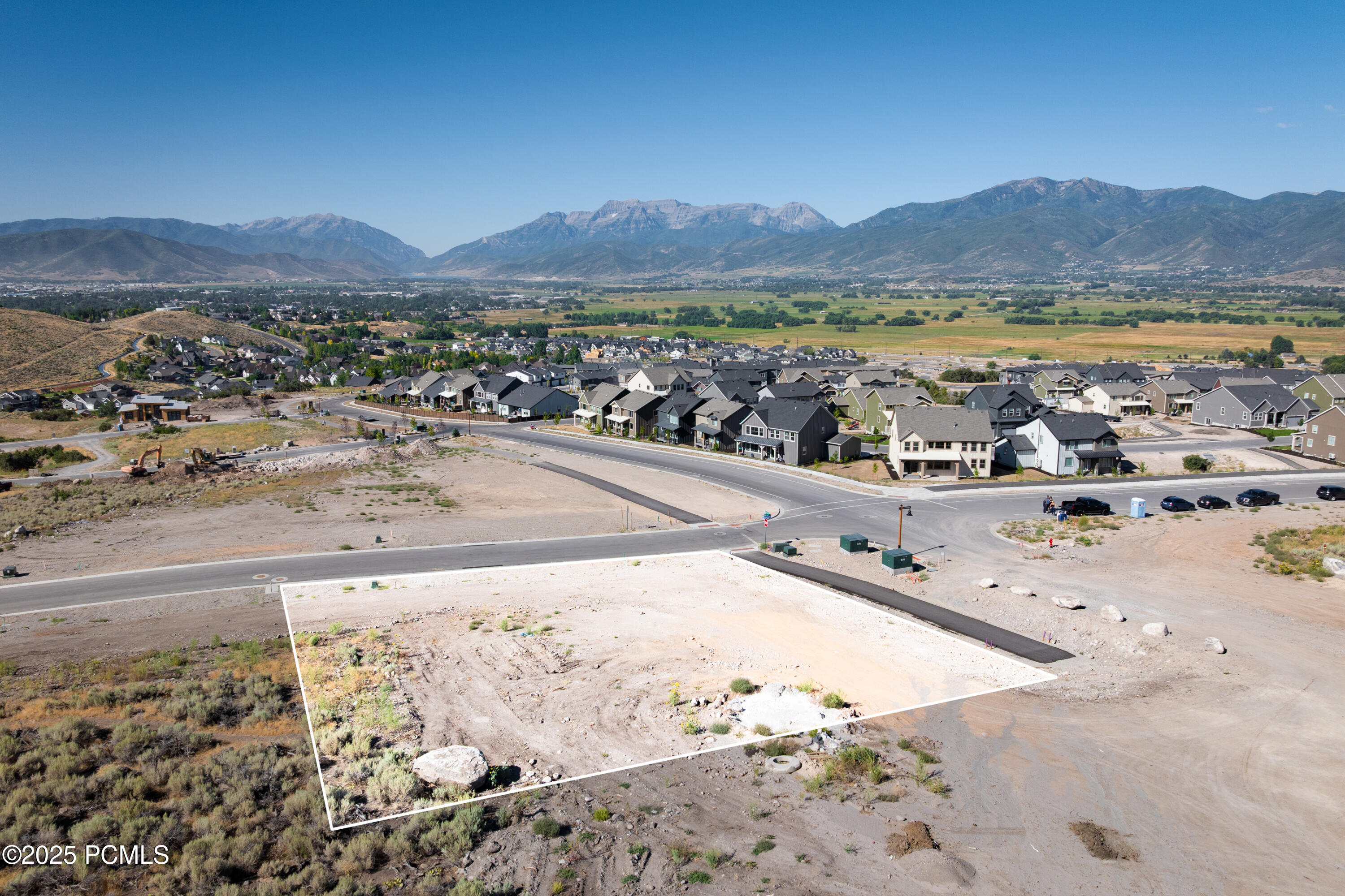 1221 E Coyote View Circle