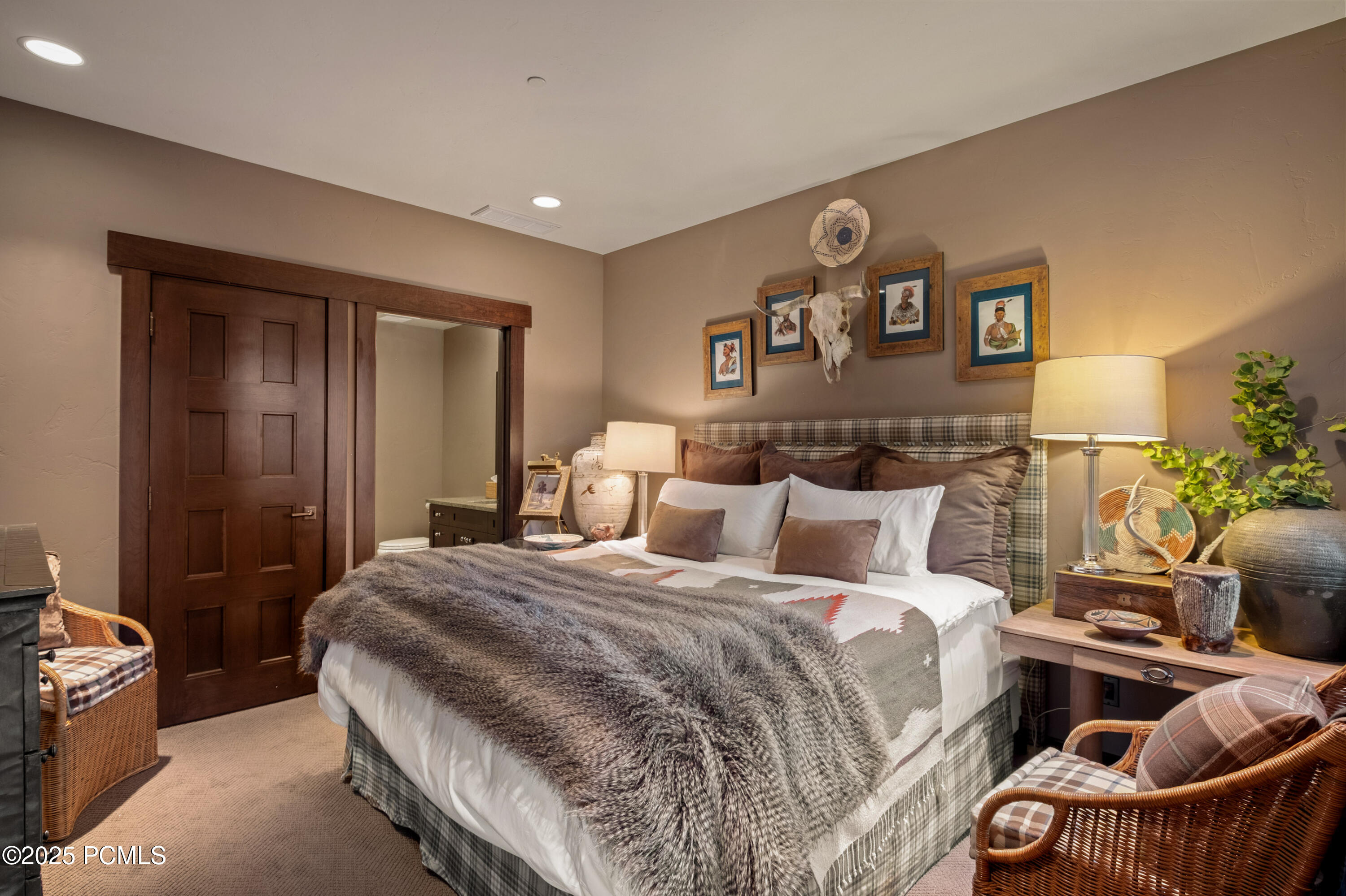 8894 Empire Club Drive, 204