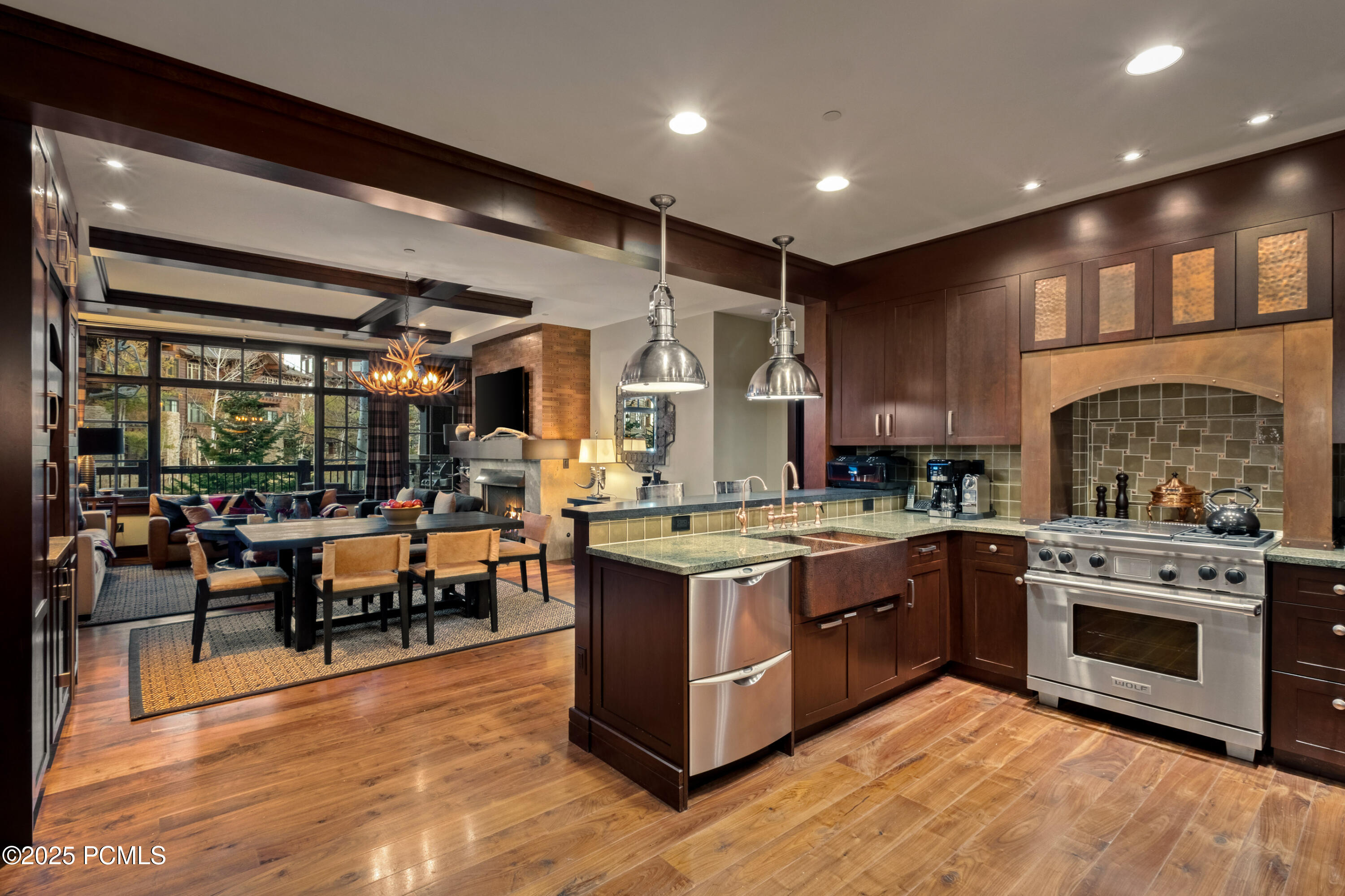 8894 Empire Club Drive, 204