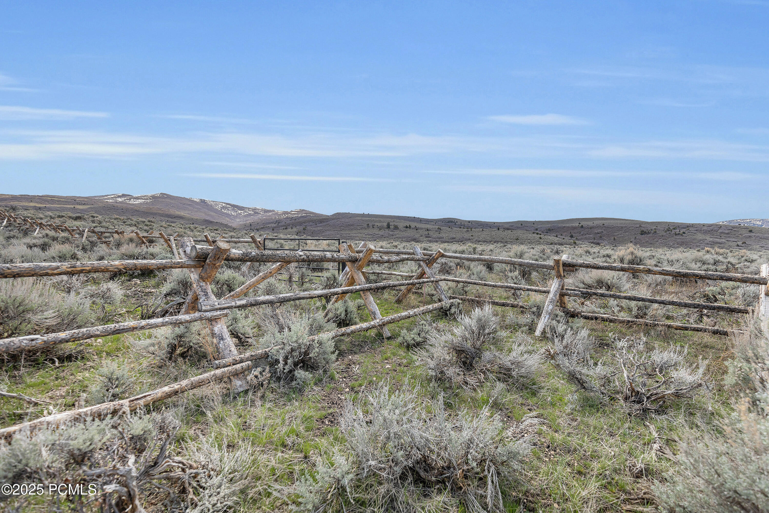 2 S Remuda Run Drive, 2