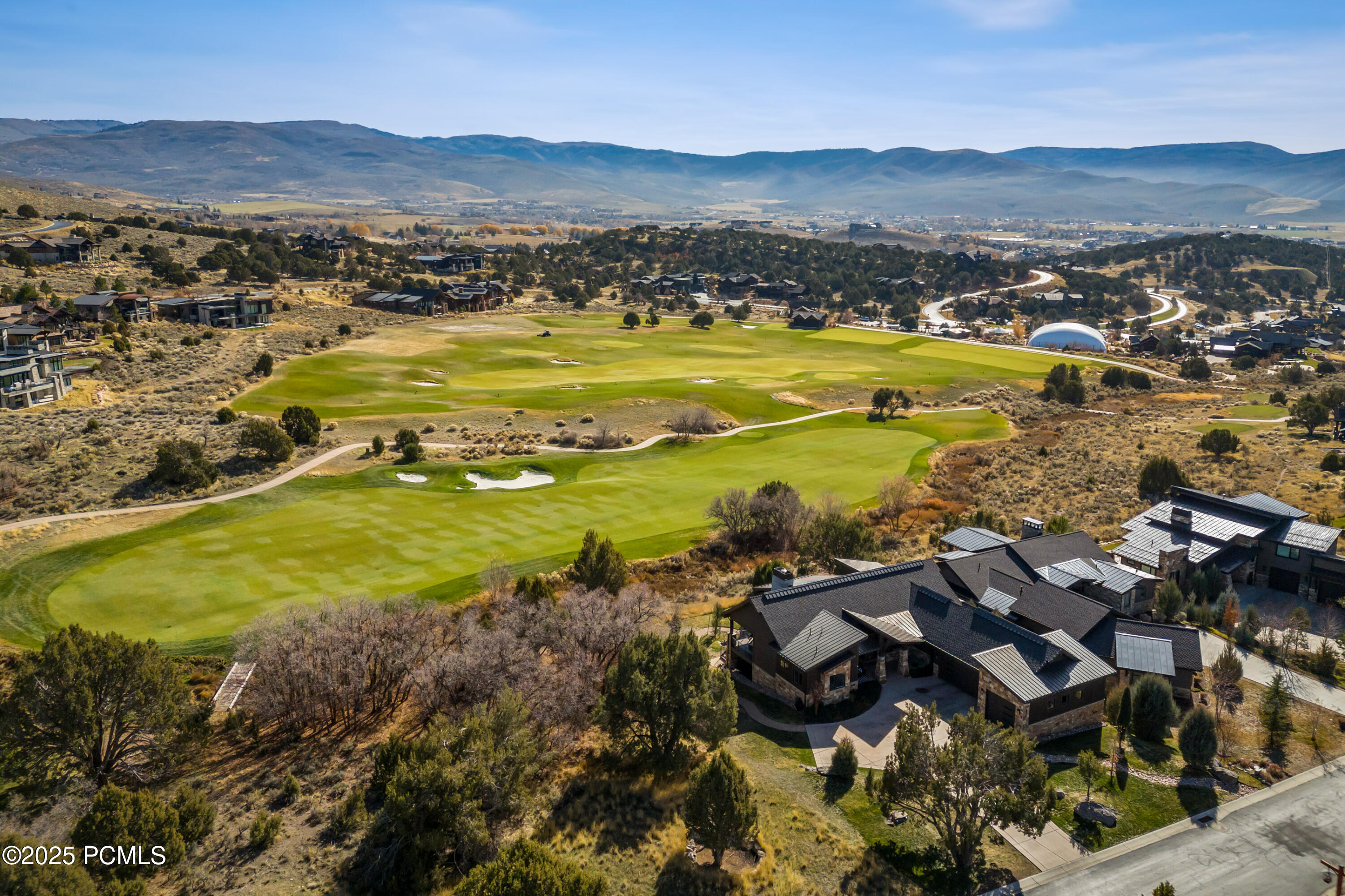 686 N Red Mountain Court