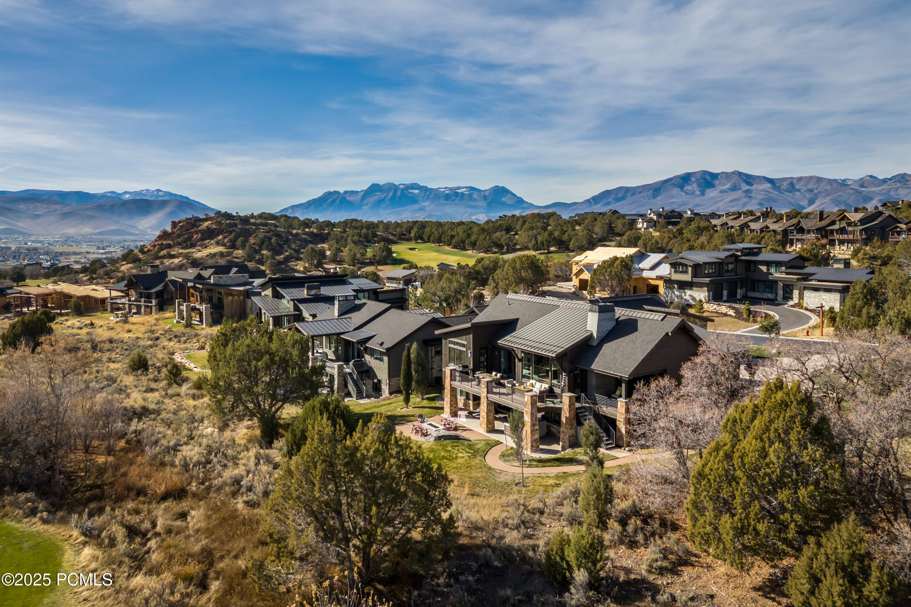 686 N Red Mountain Court
