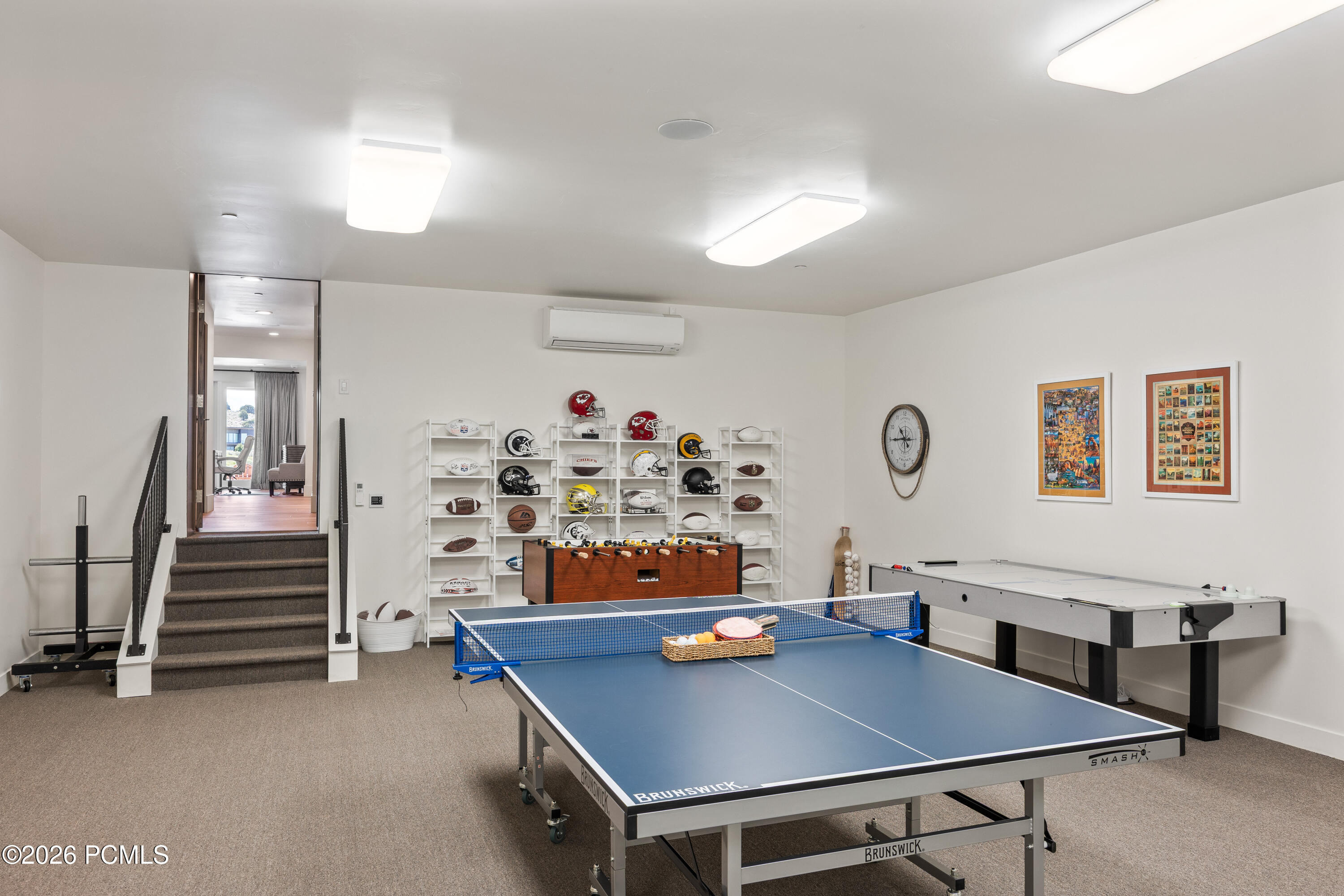686 N Red Mountain Court
