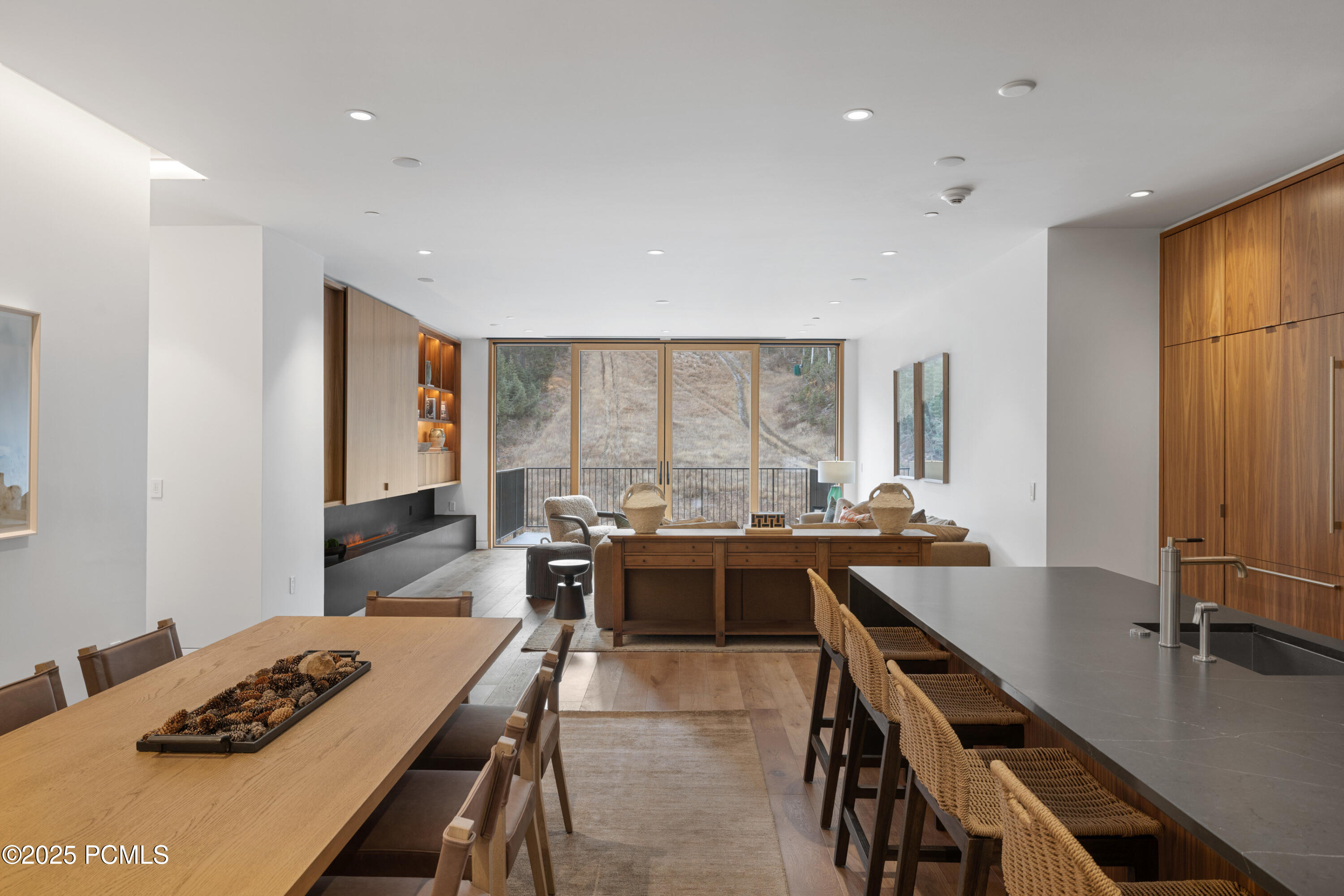 3267 W Deer Hollow Road 2402