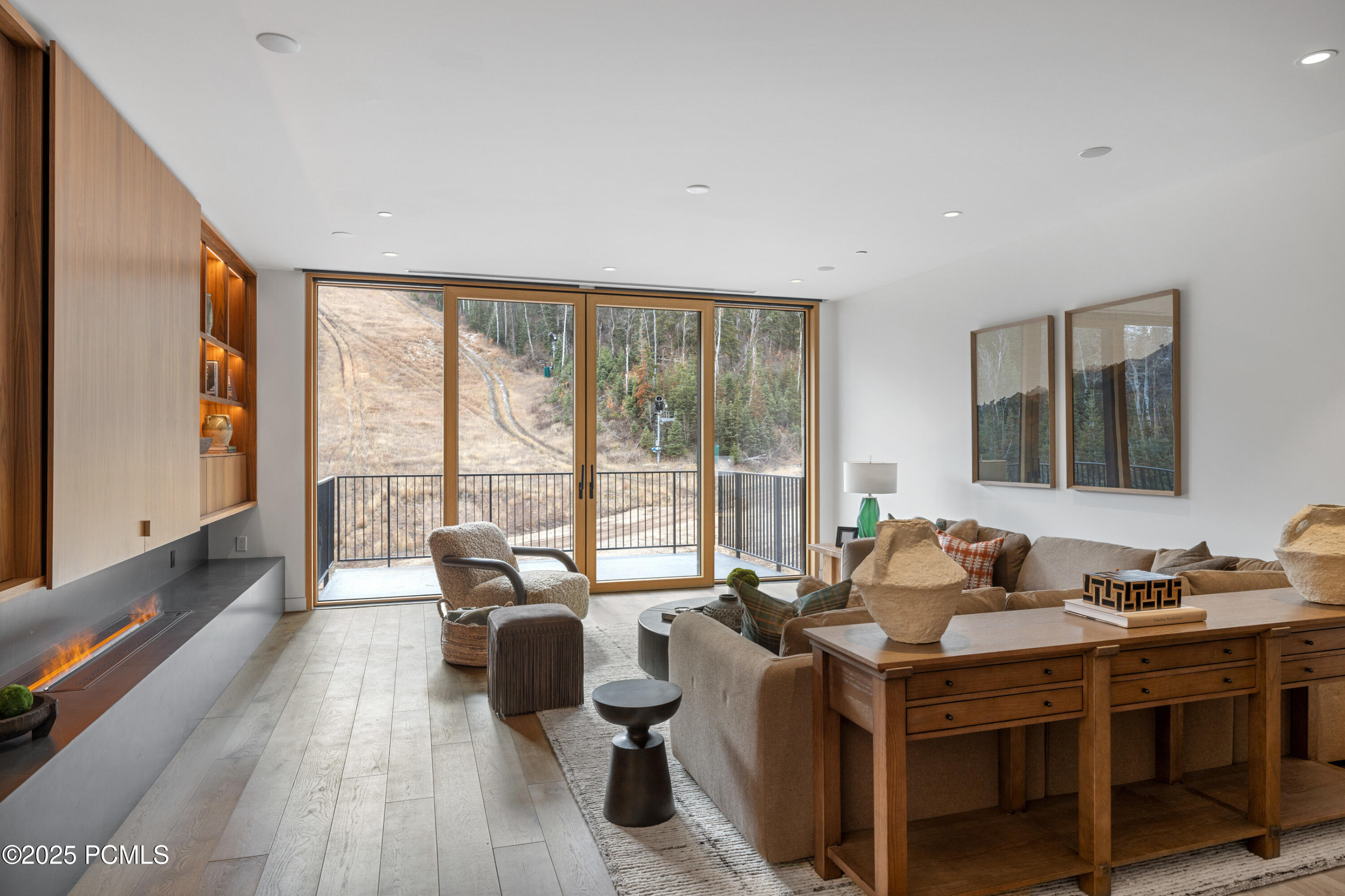 3267 W Deer Hollow Road 2402
