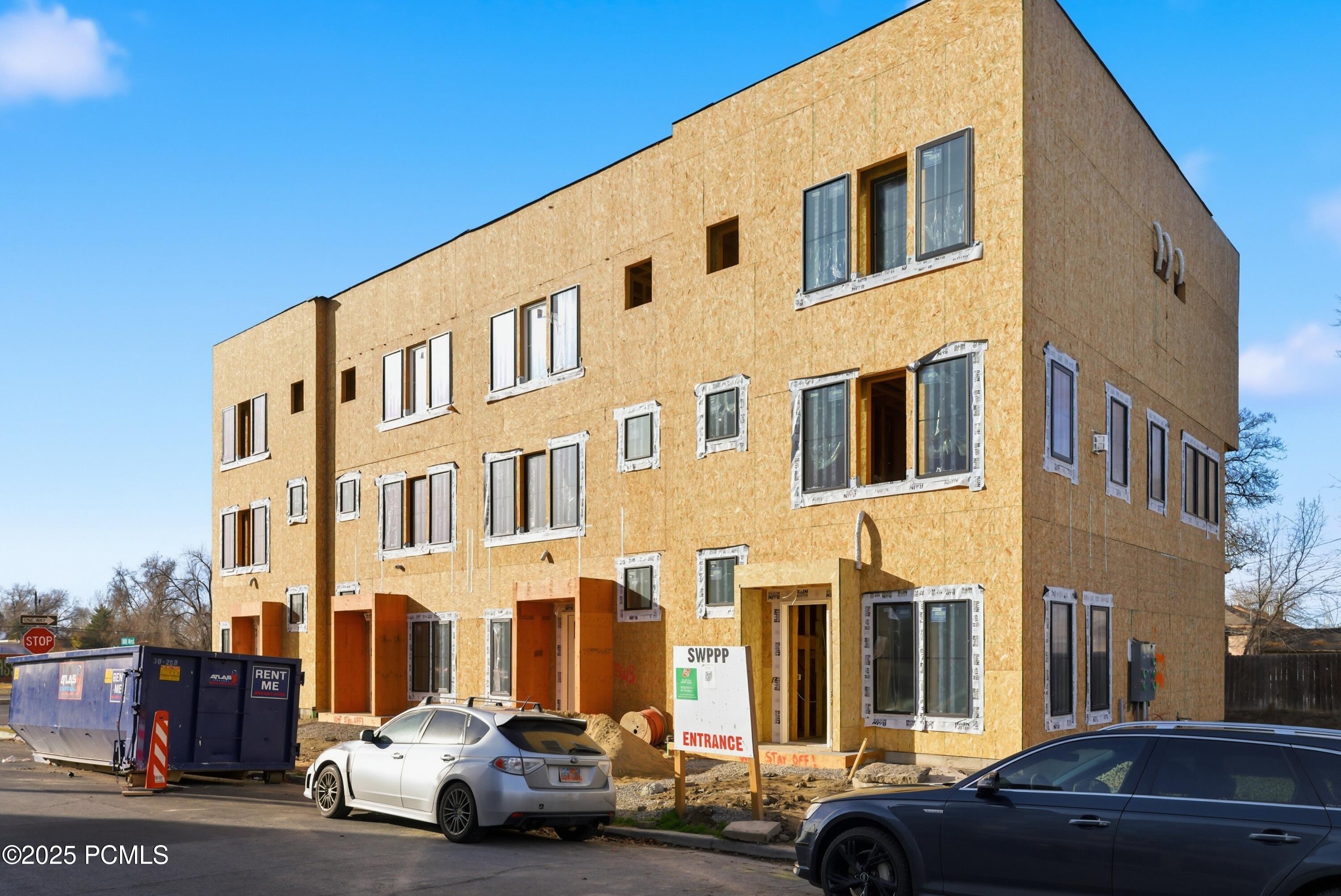 17 N 1000 West