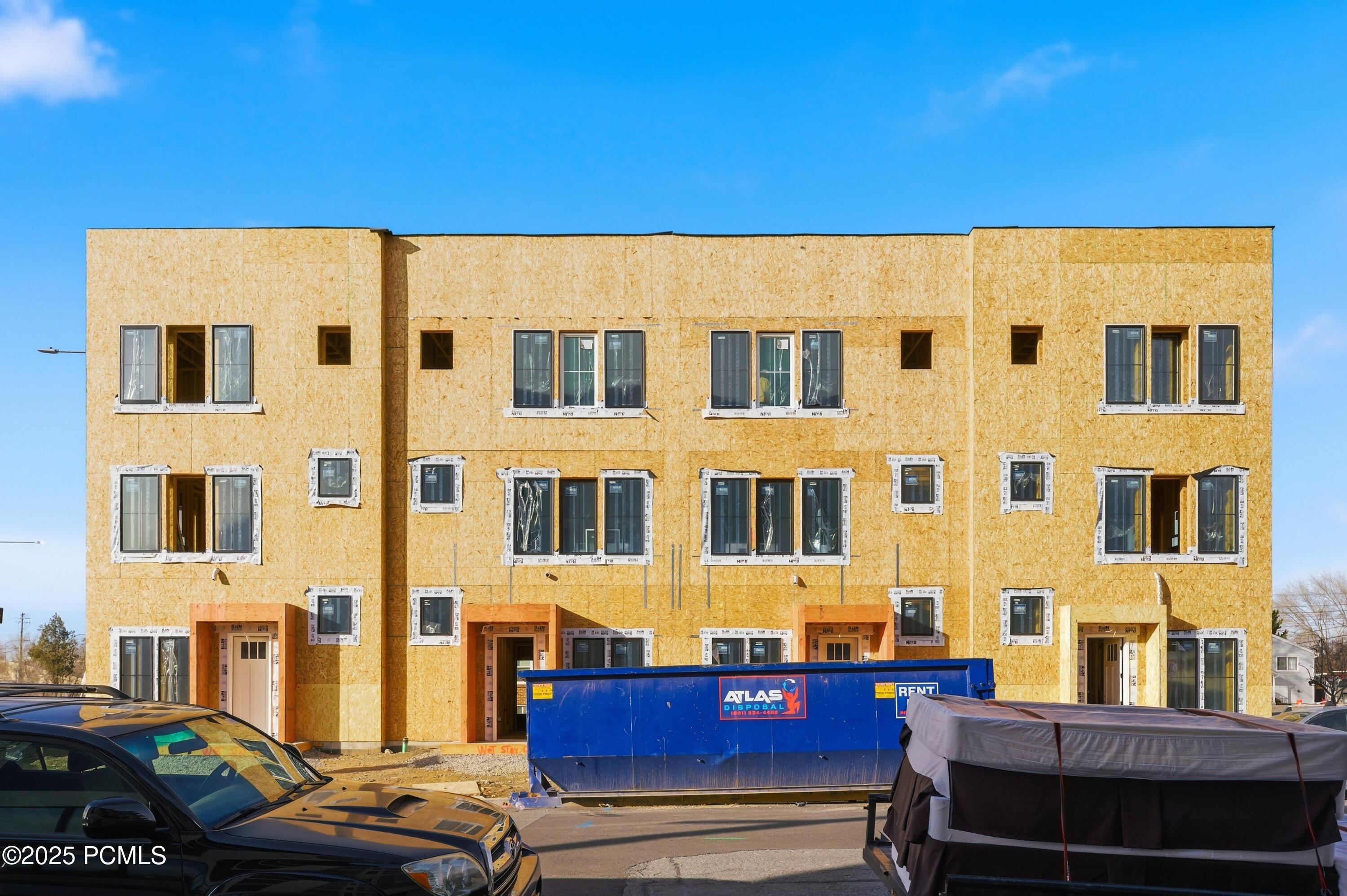 17 N 1000 West