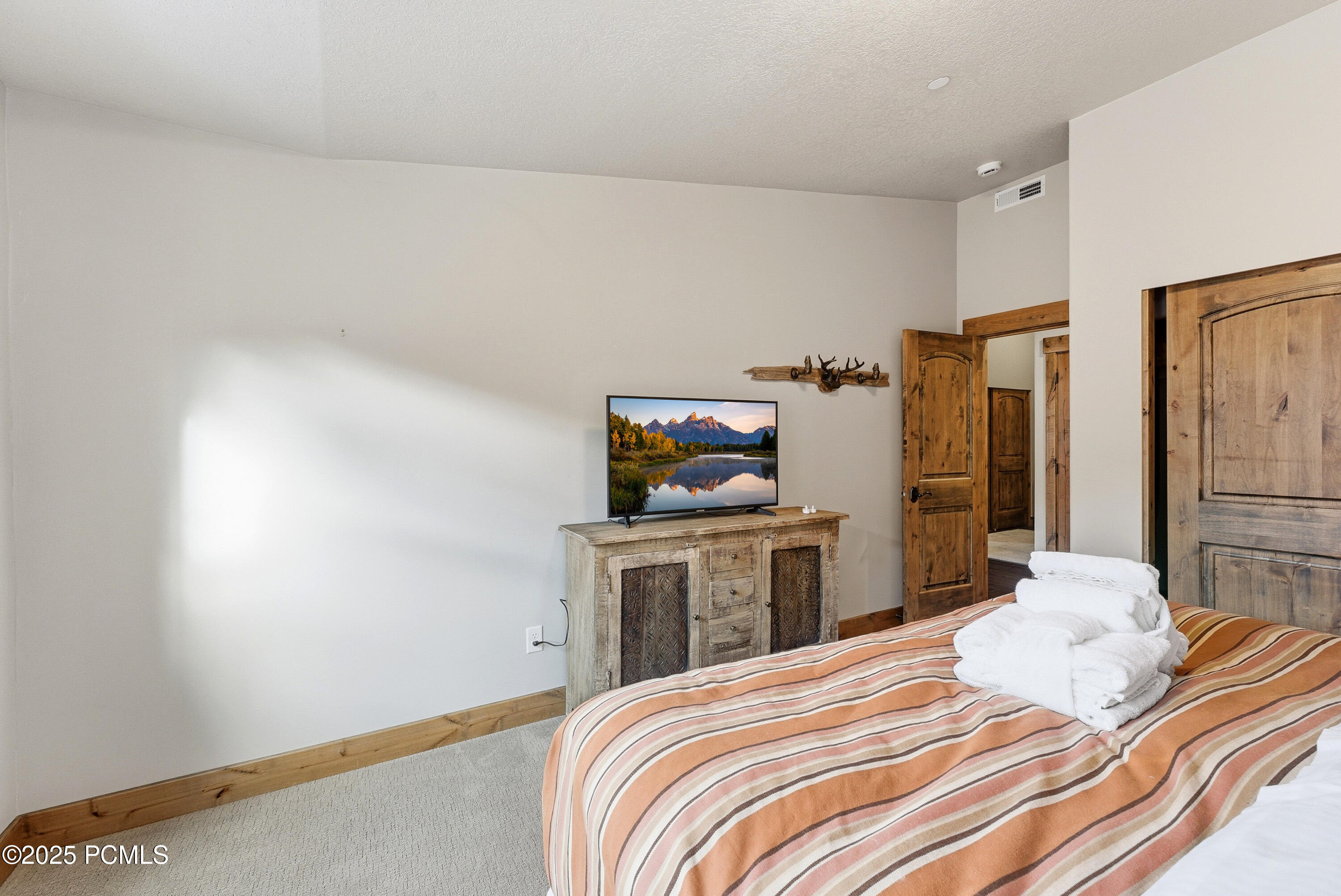 1288 Deer Park Circle 302