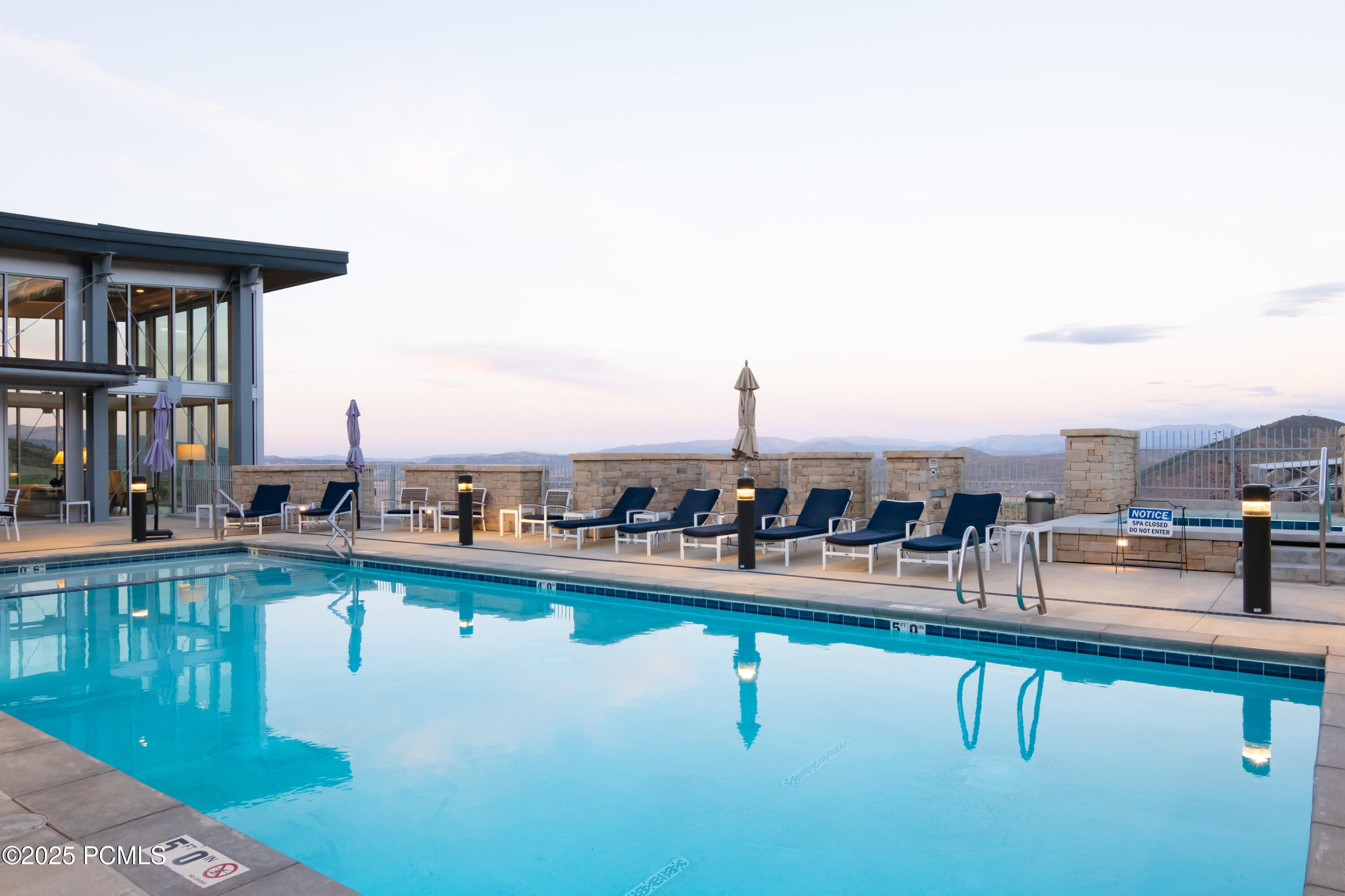 2752 W High Mountain Road 503