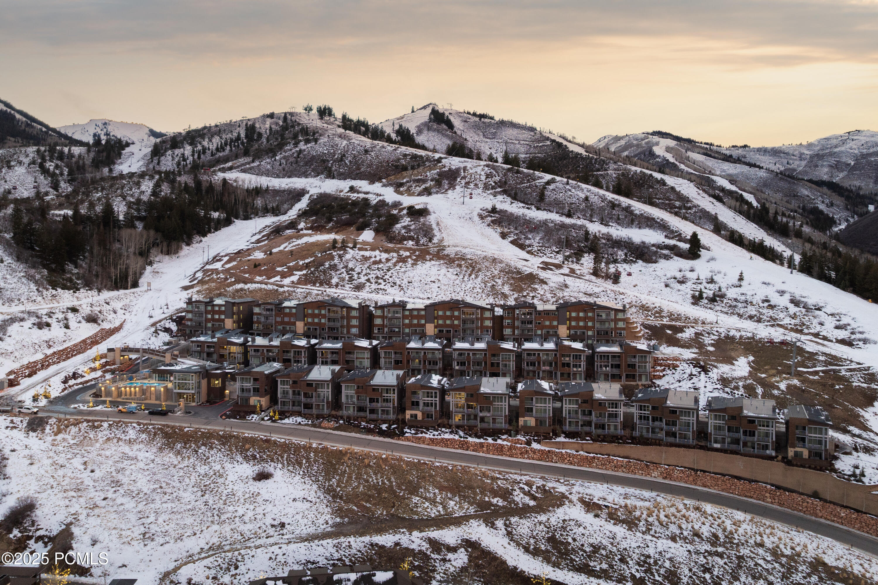 2752 W High Mountain Road 503