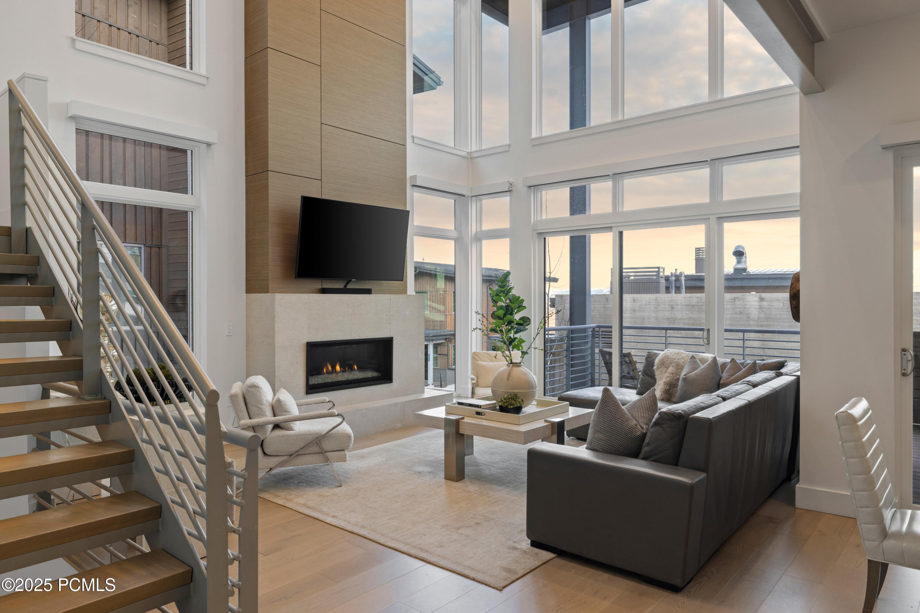 2752 W High Mountain Road 503