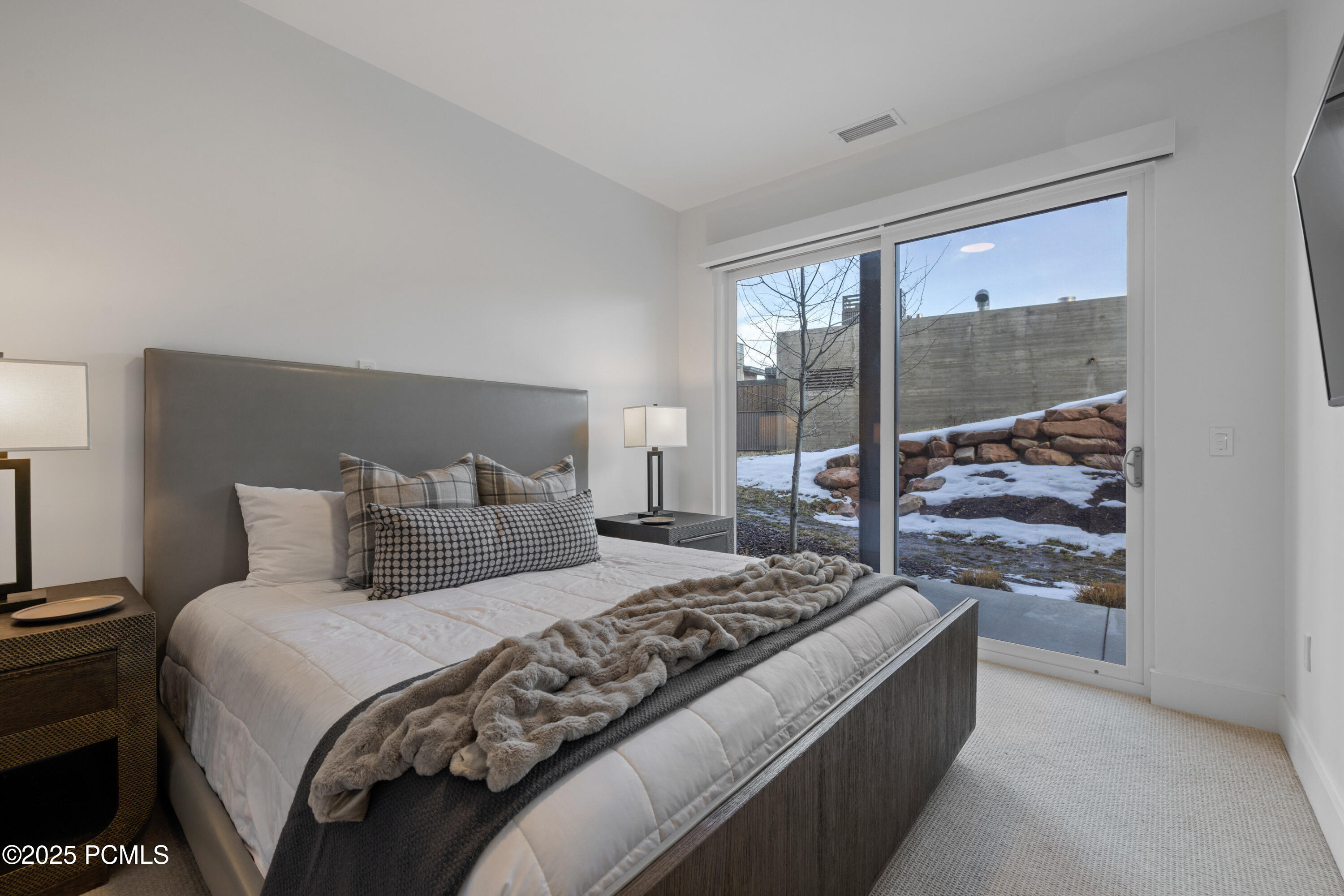 2752 W High Mountain Road 503