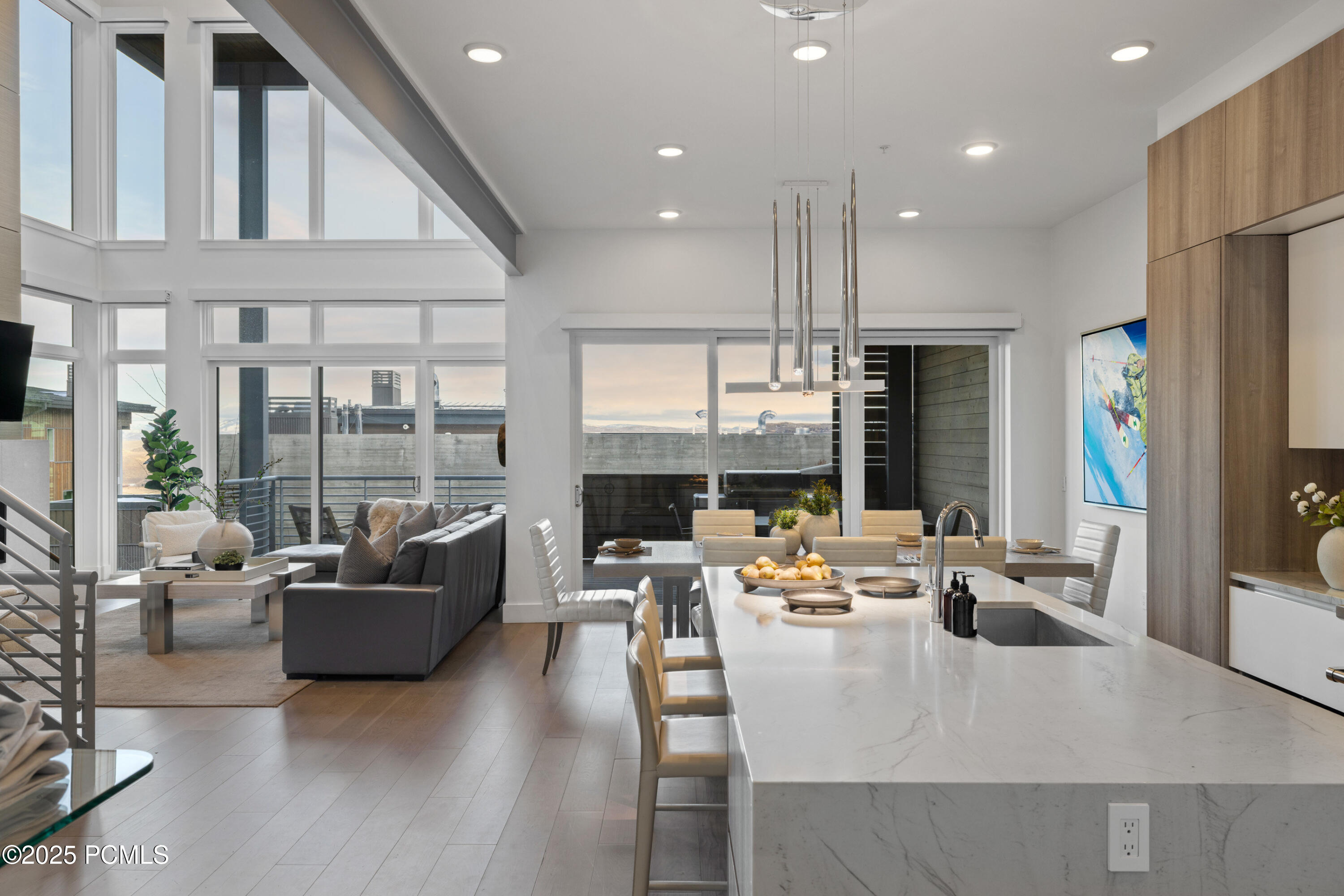 2752 W High Mountain Road 503