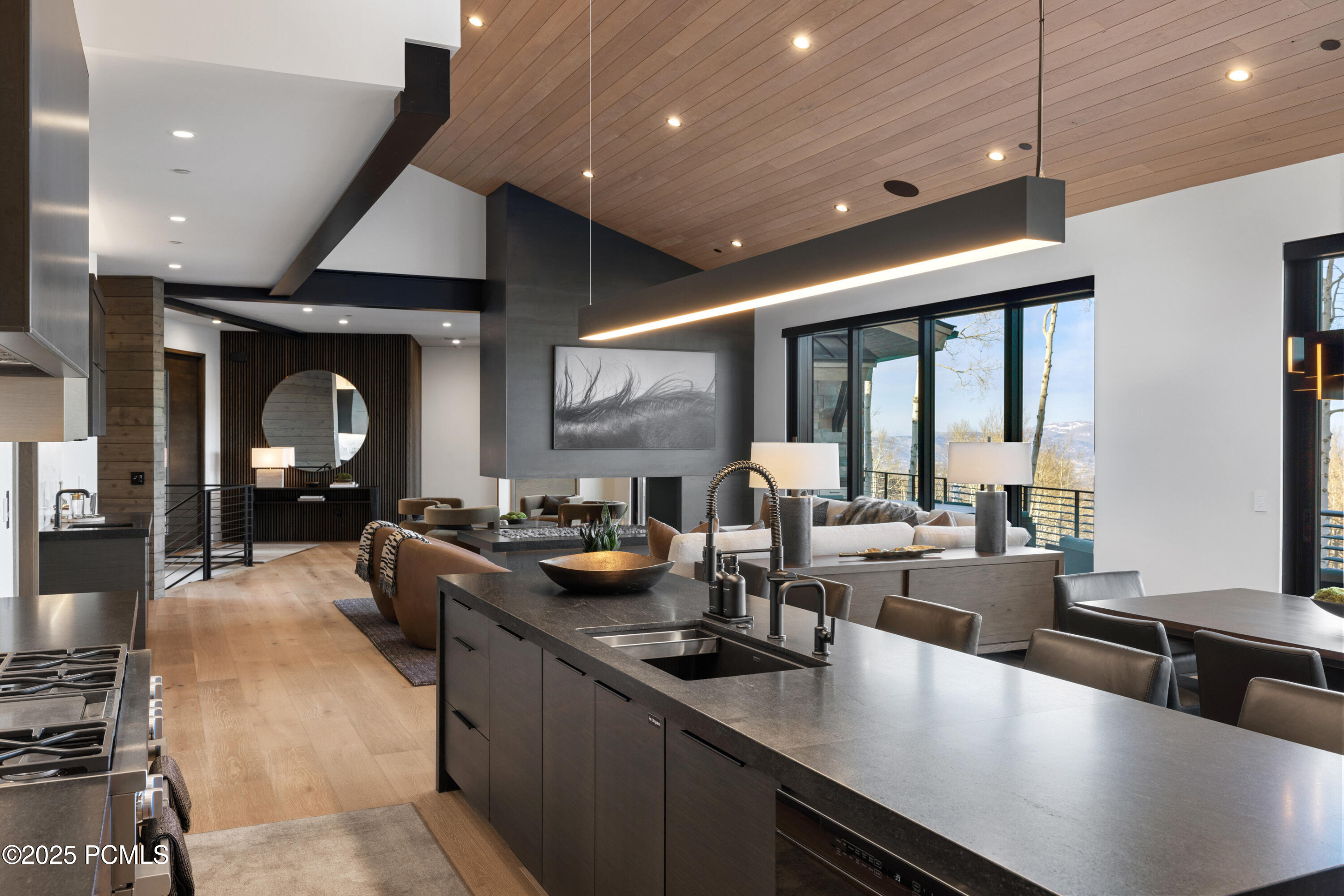 8939 Moonshadow Court