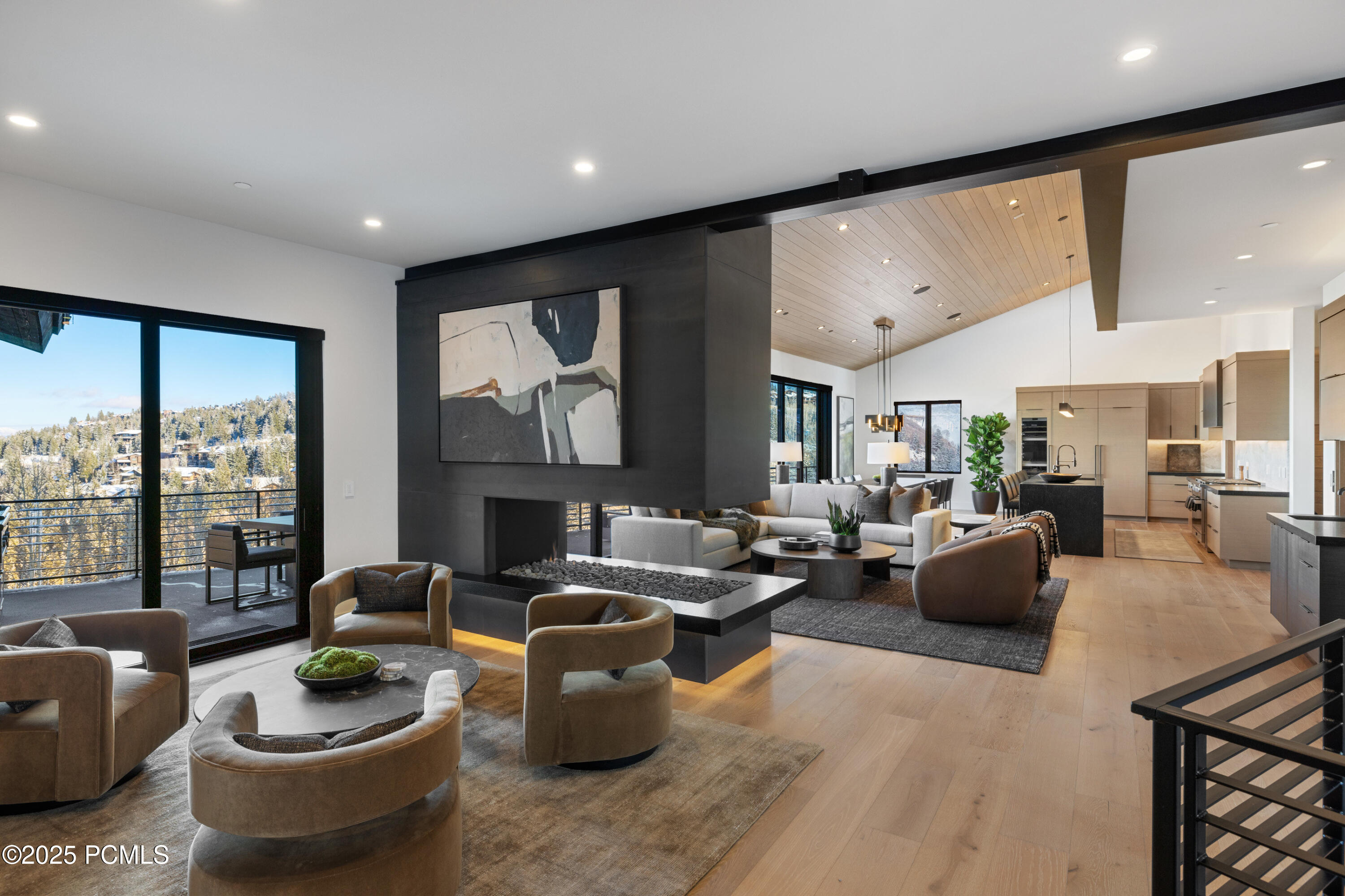 8939 Moonshadow Court