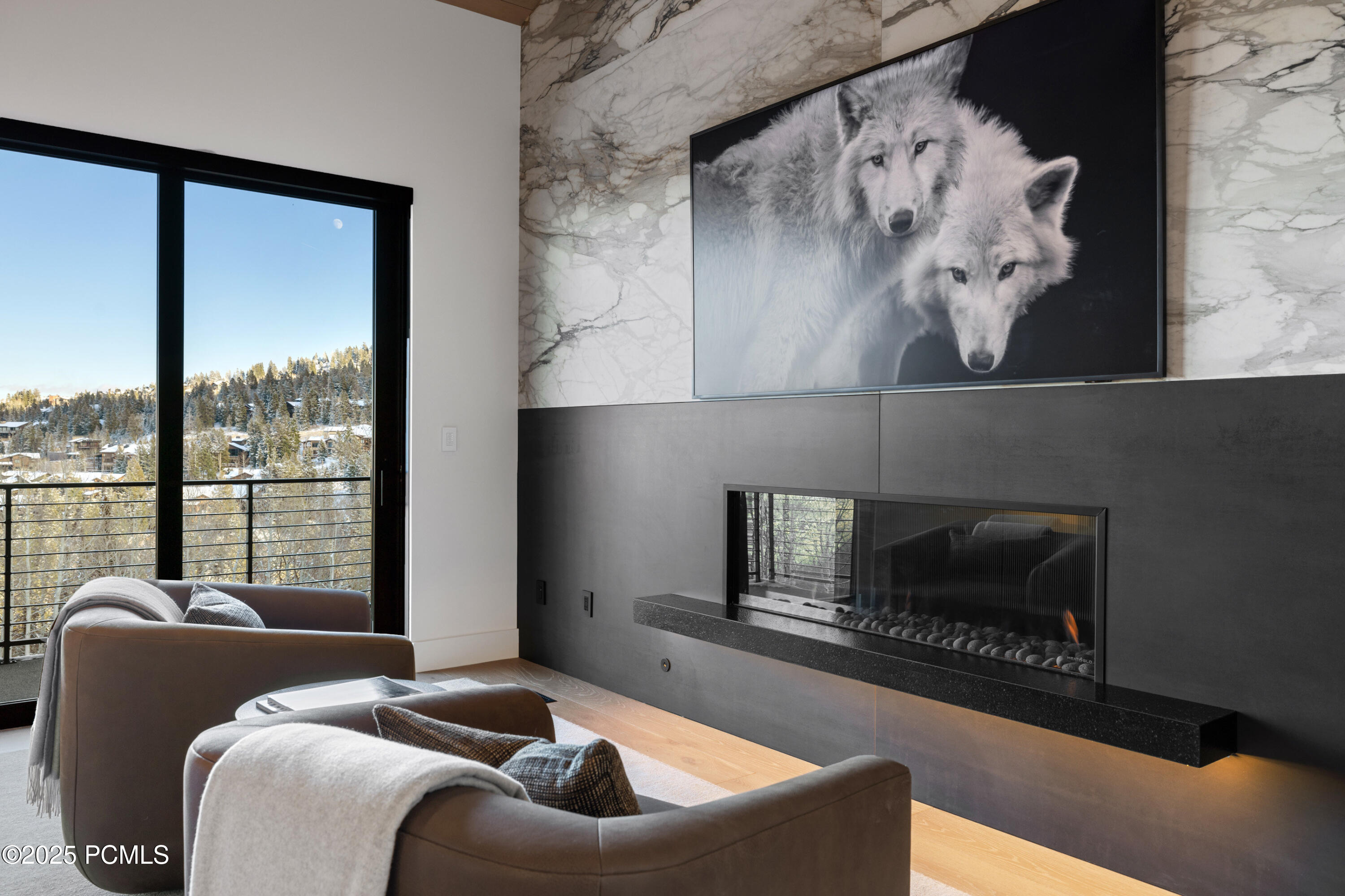 8939 Moonshadow Court