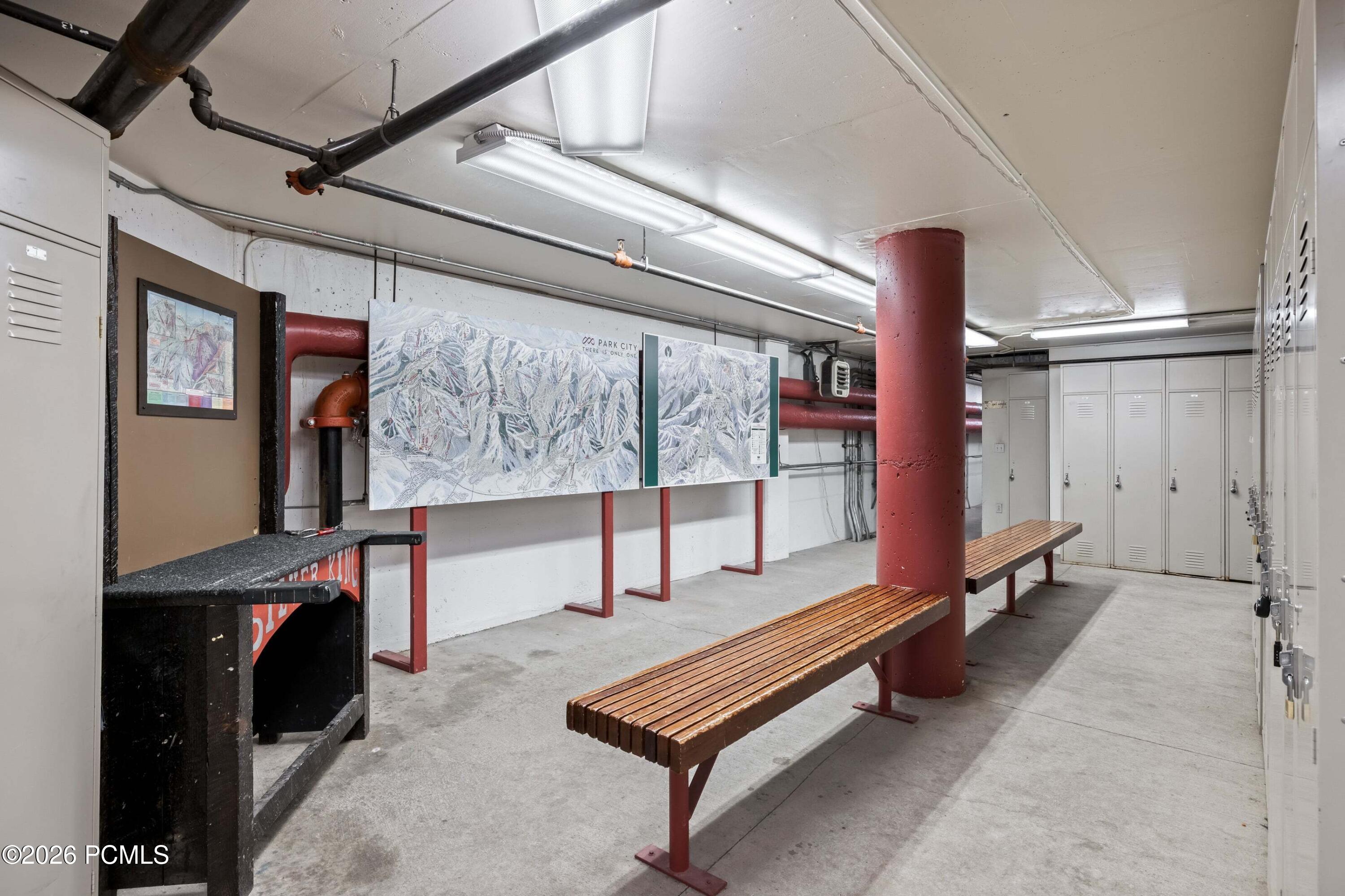 1485 Empire Avenue 202