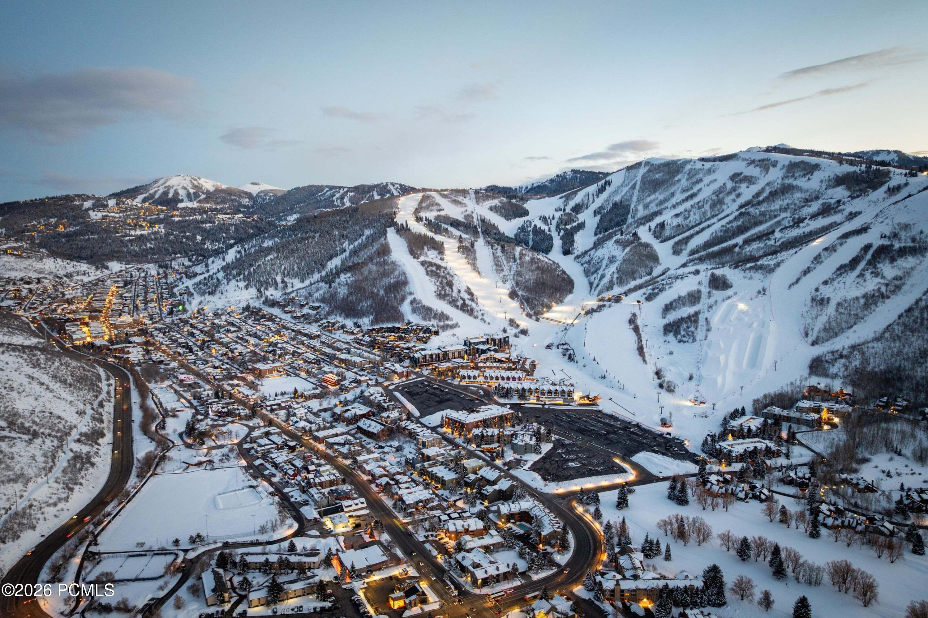 1485 Empire Avenue 202