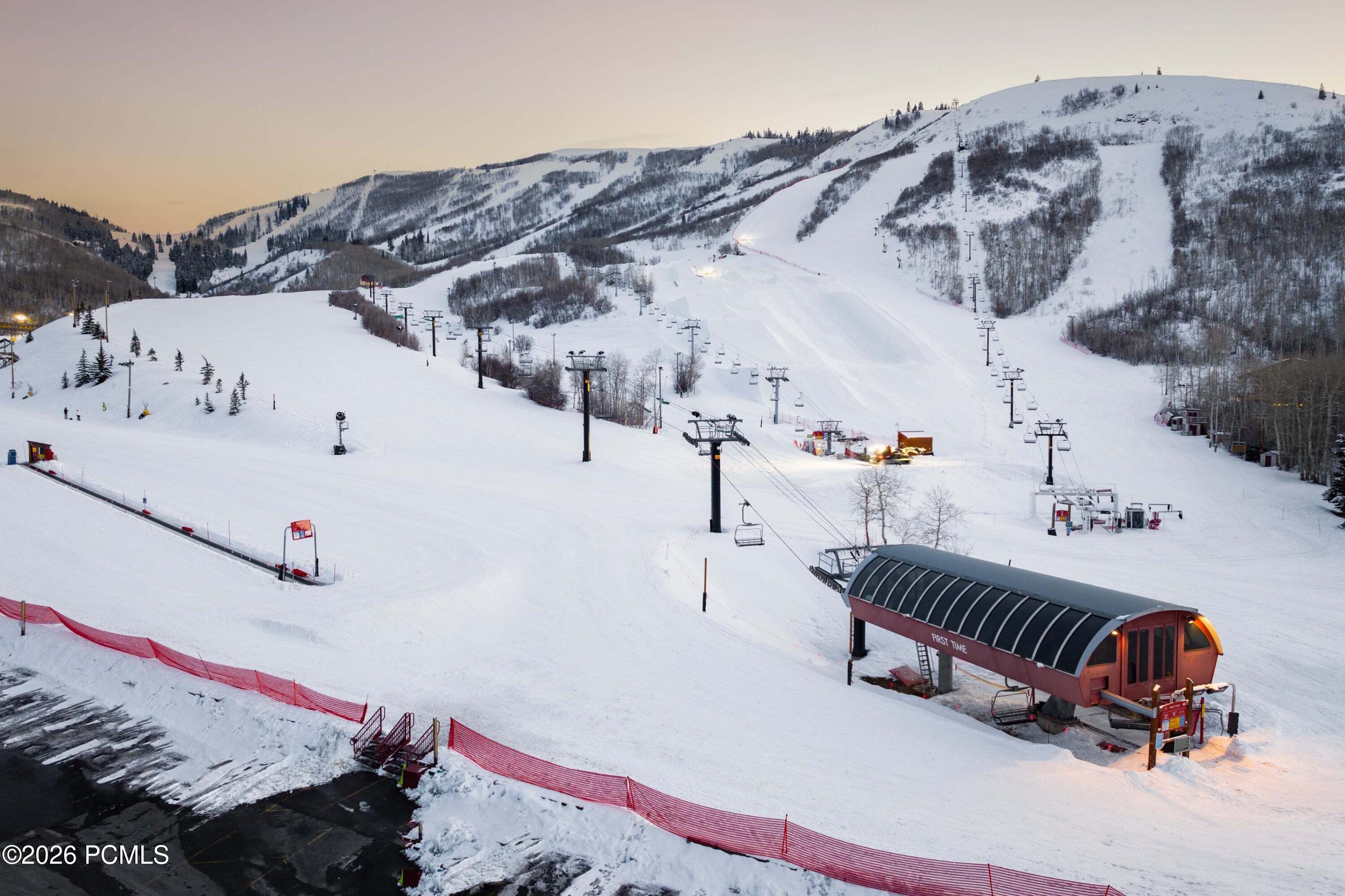 1485 Empire Avenue 202