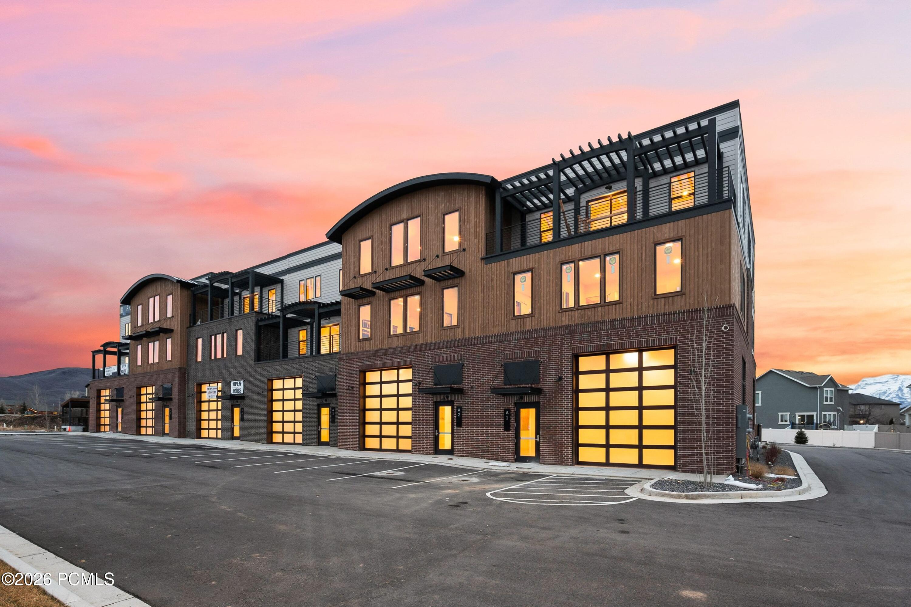 1922 S Highway 40 40