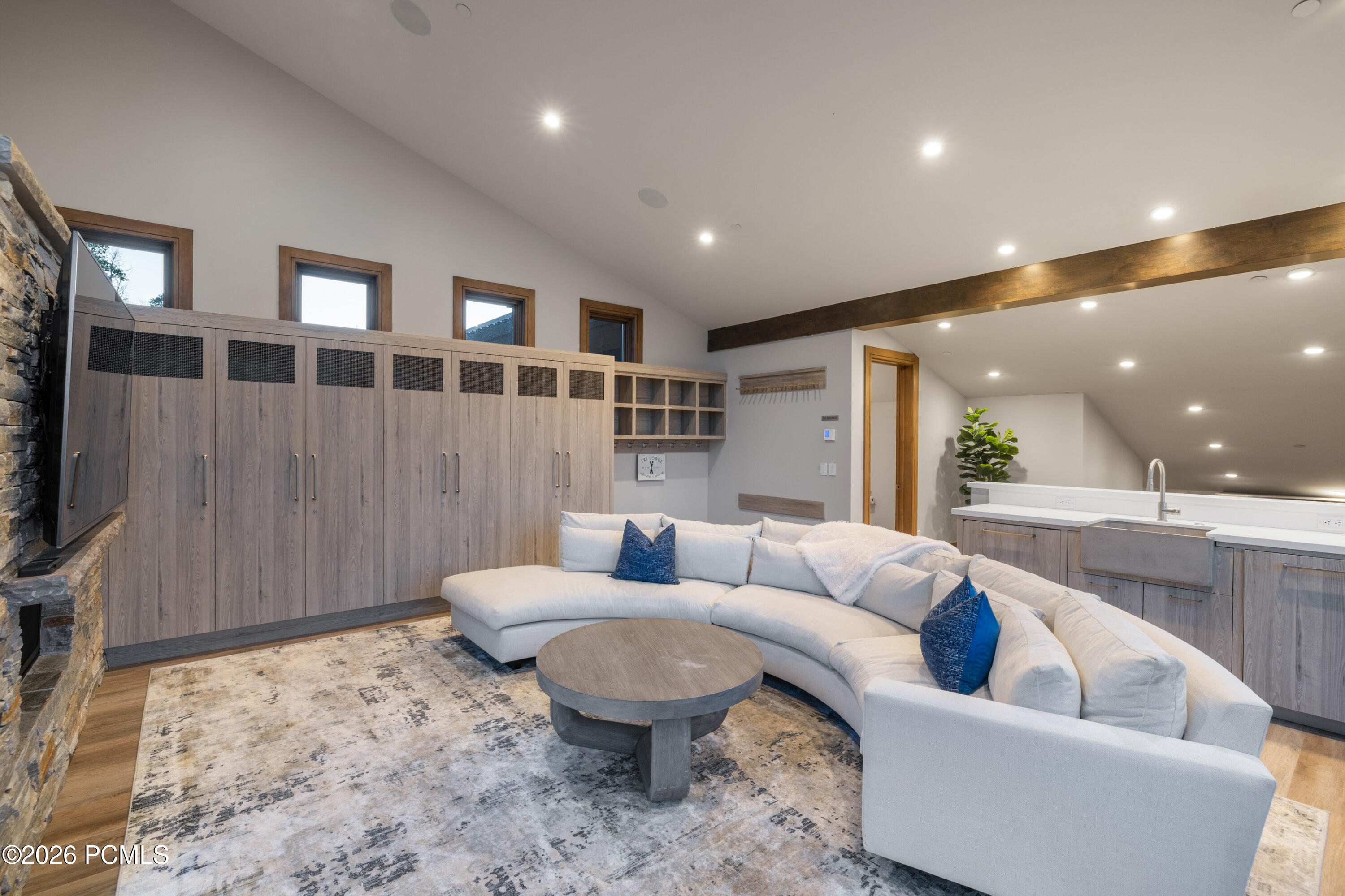 10738 Summit View Drive