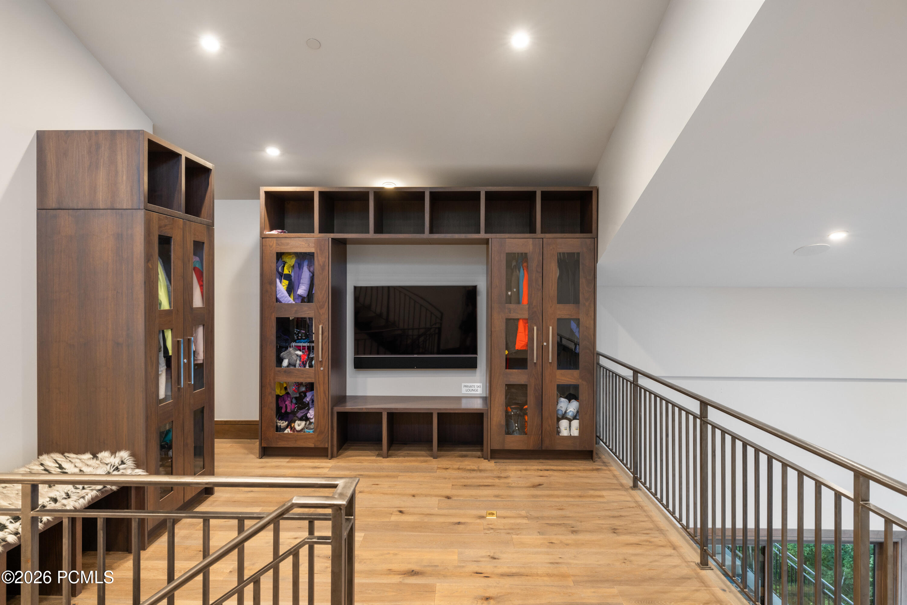 10738 Summit View Drive