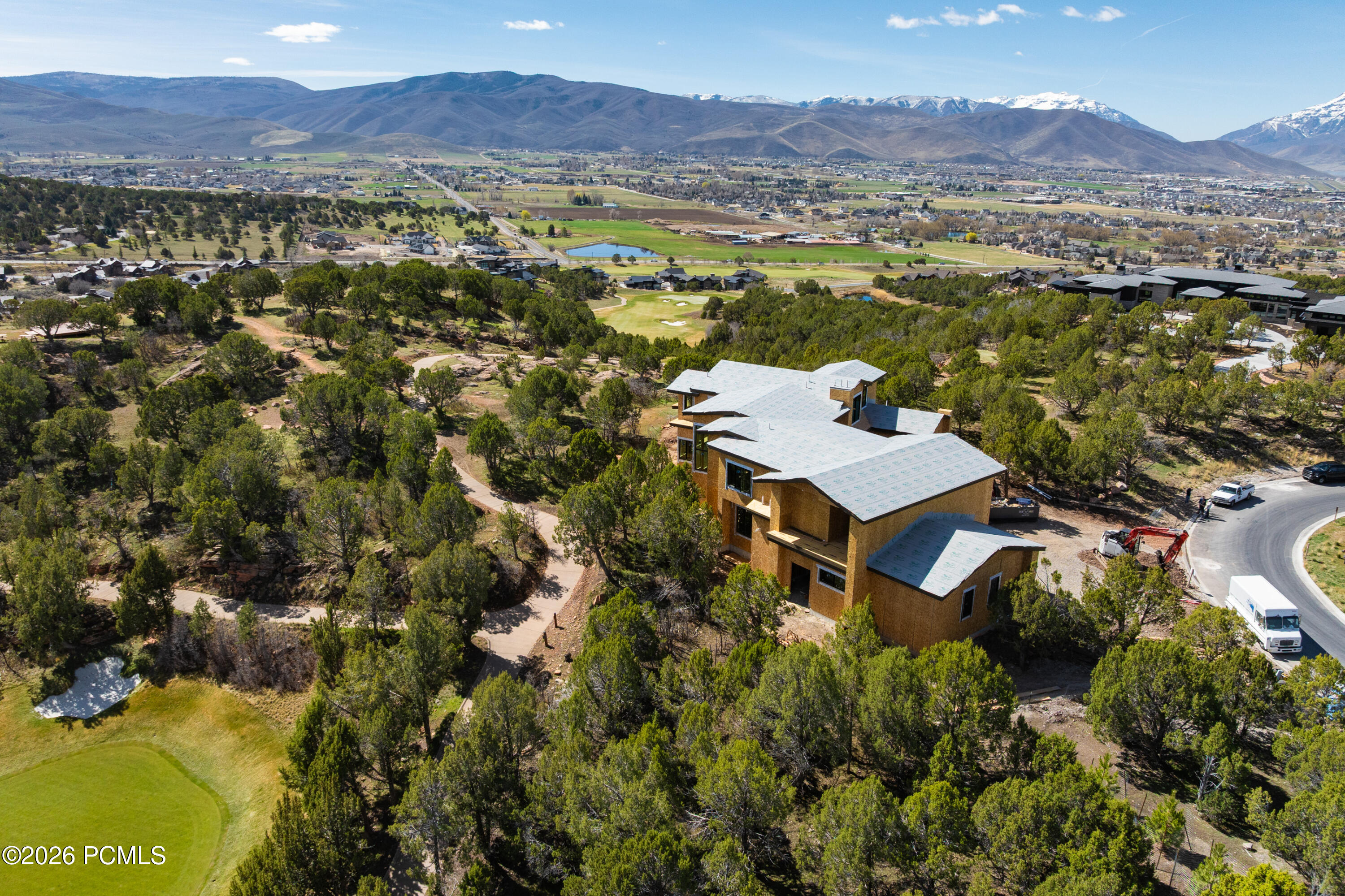 2418 E Red Knob Way