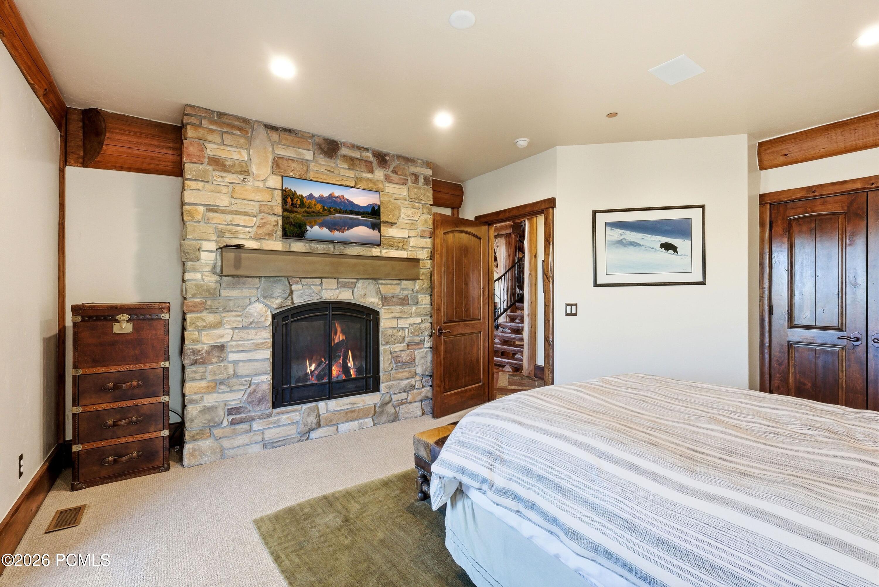 4461 Aspen Camp Loop