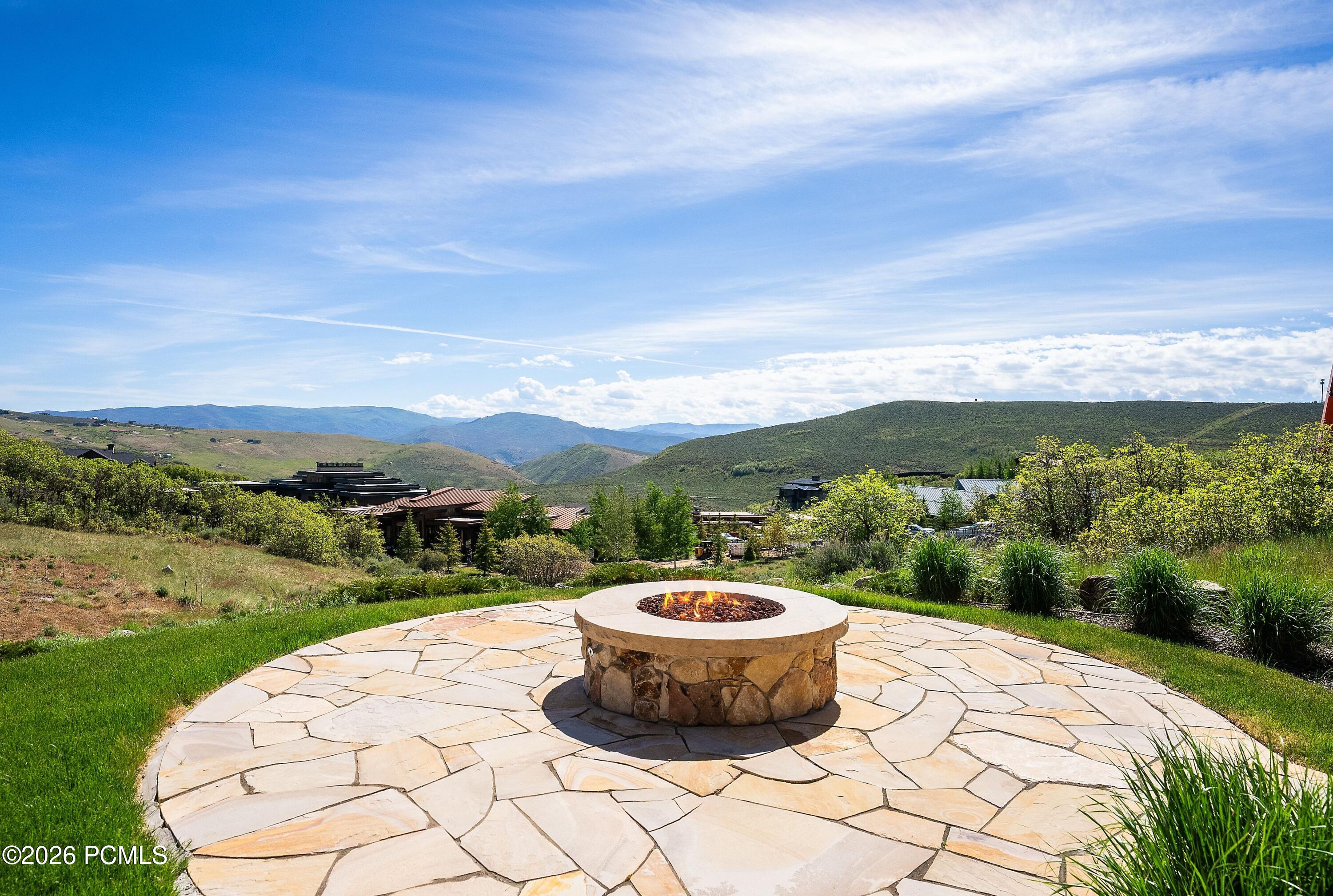 4461 Aspen Camp Loop