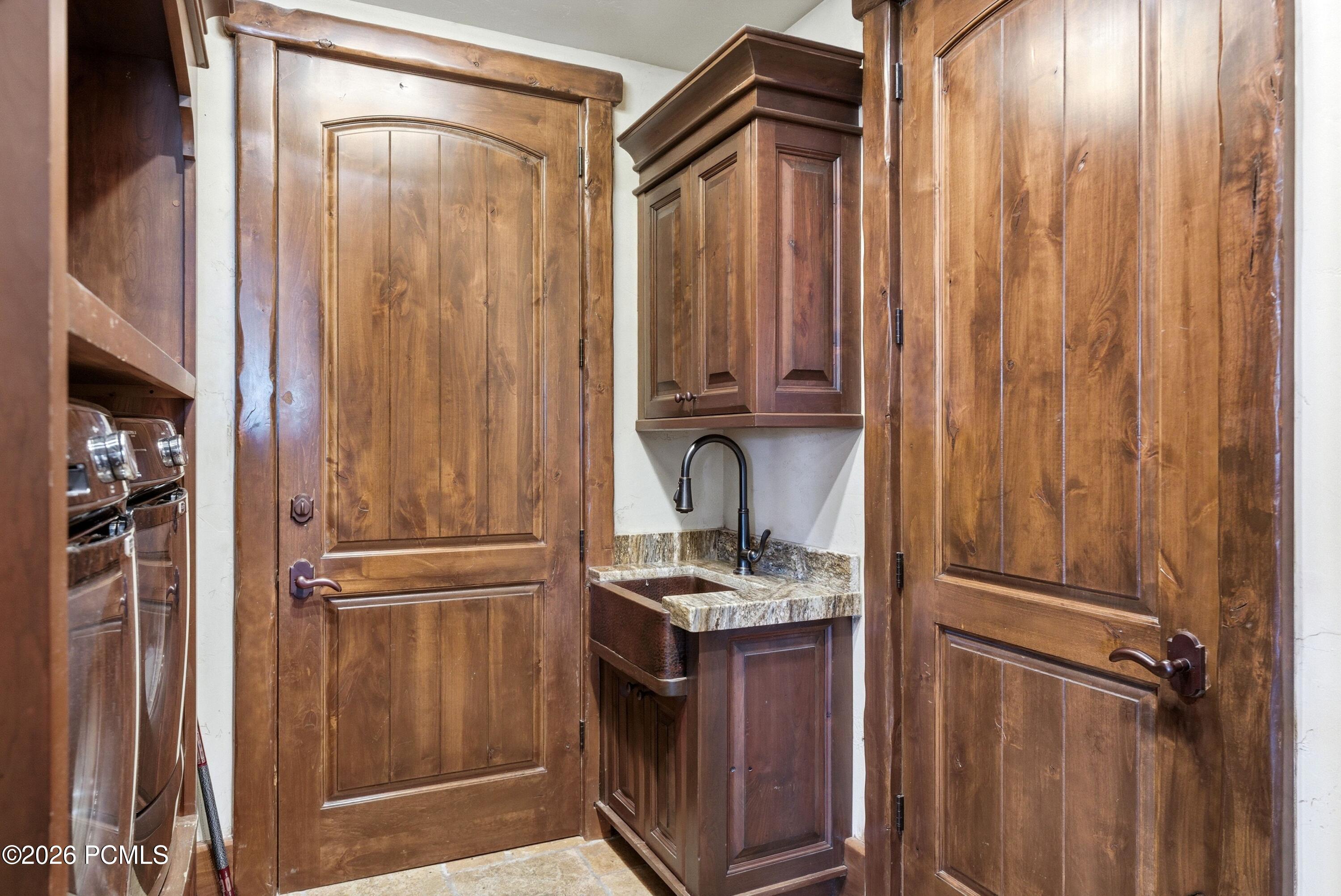 4461 Aspen Camp Loop