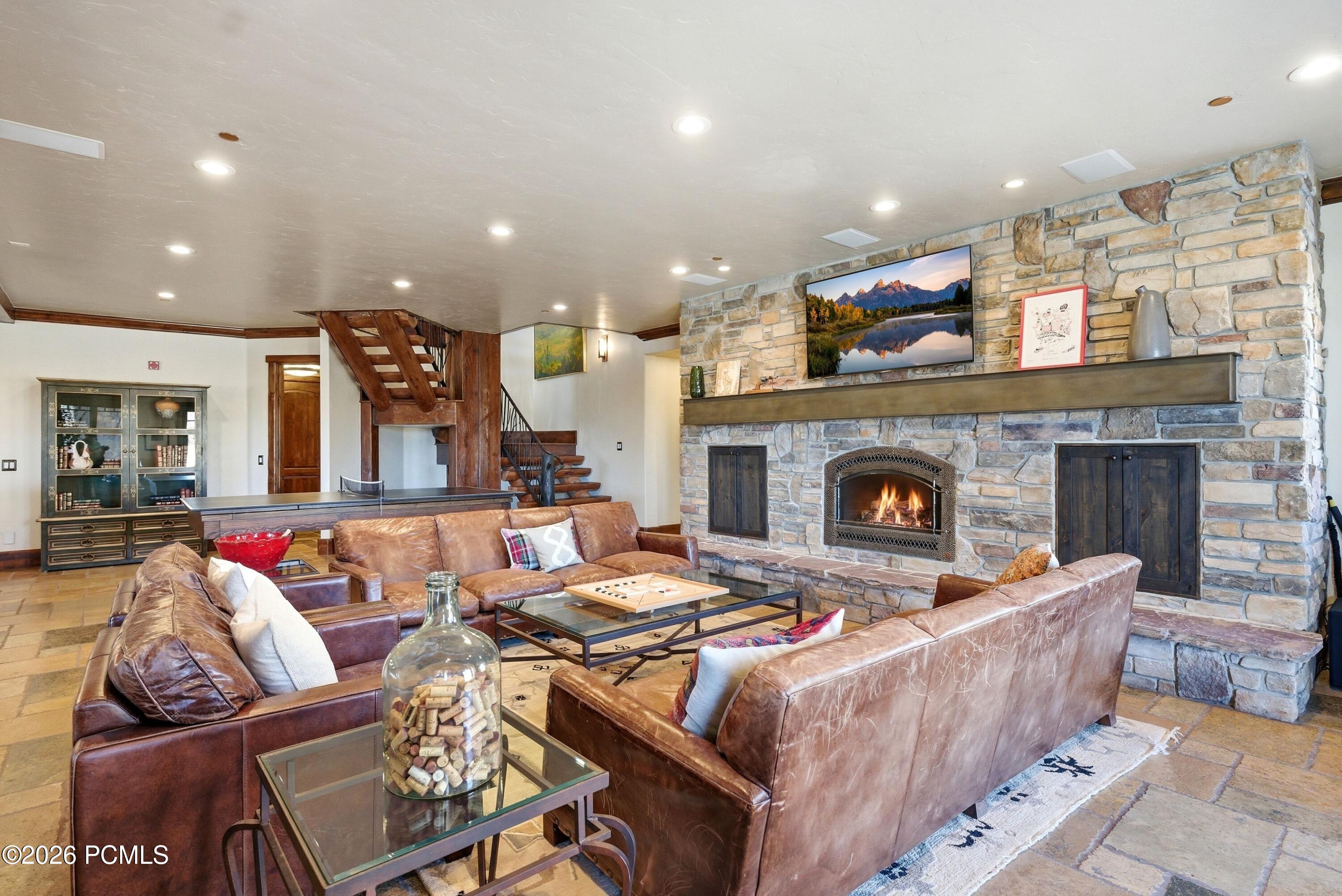 4461 Aspen Camp Loop