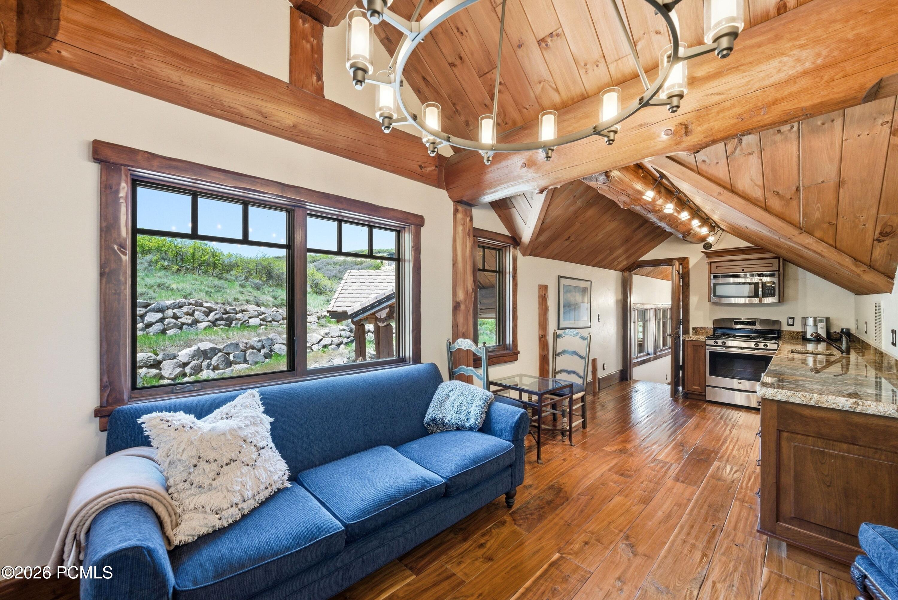 4461 Aspen Camp Loop
