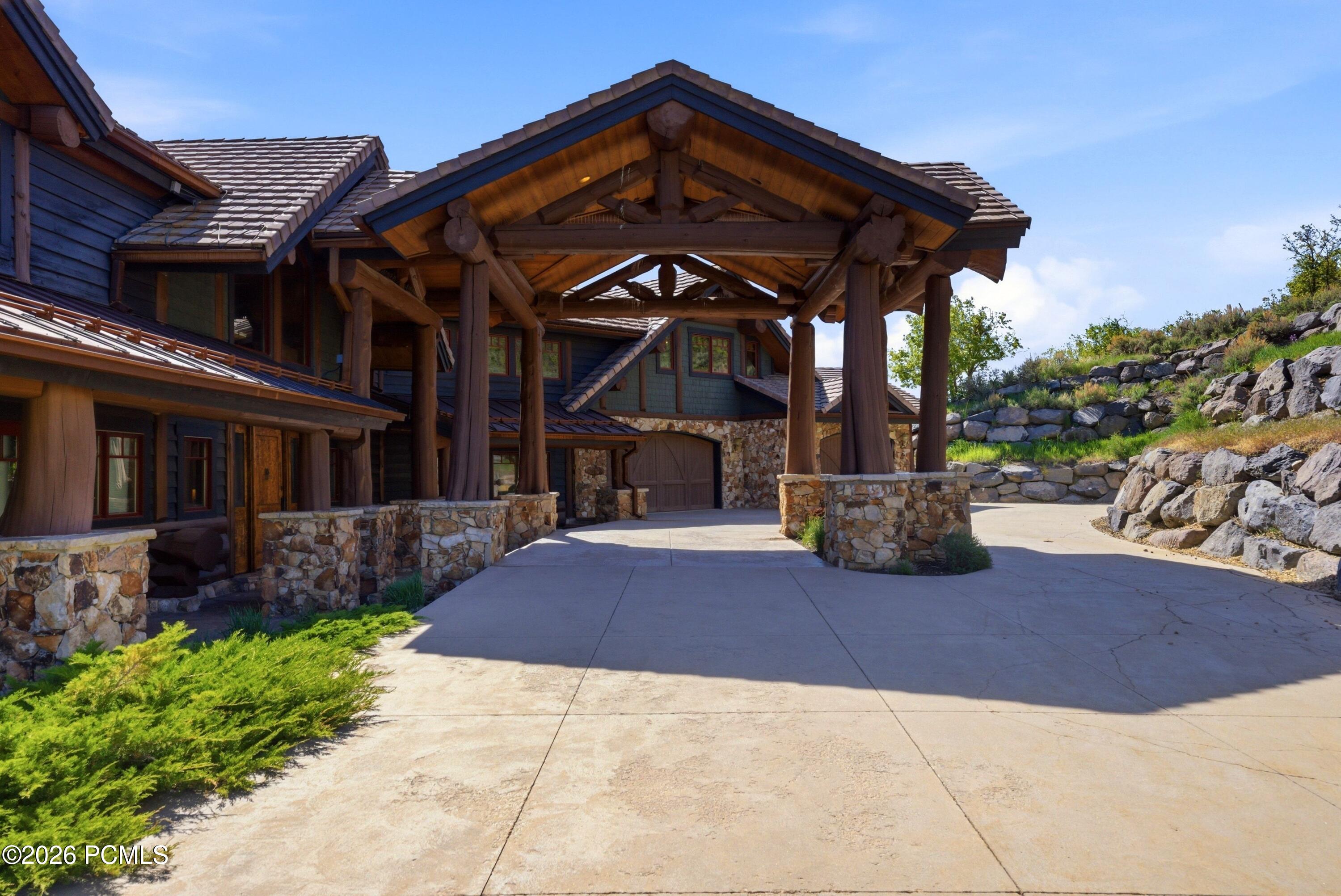 4461 Aspen Camp Loop