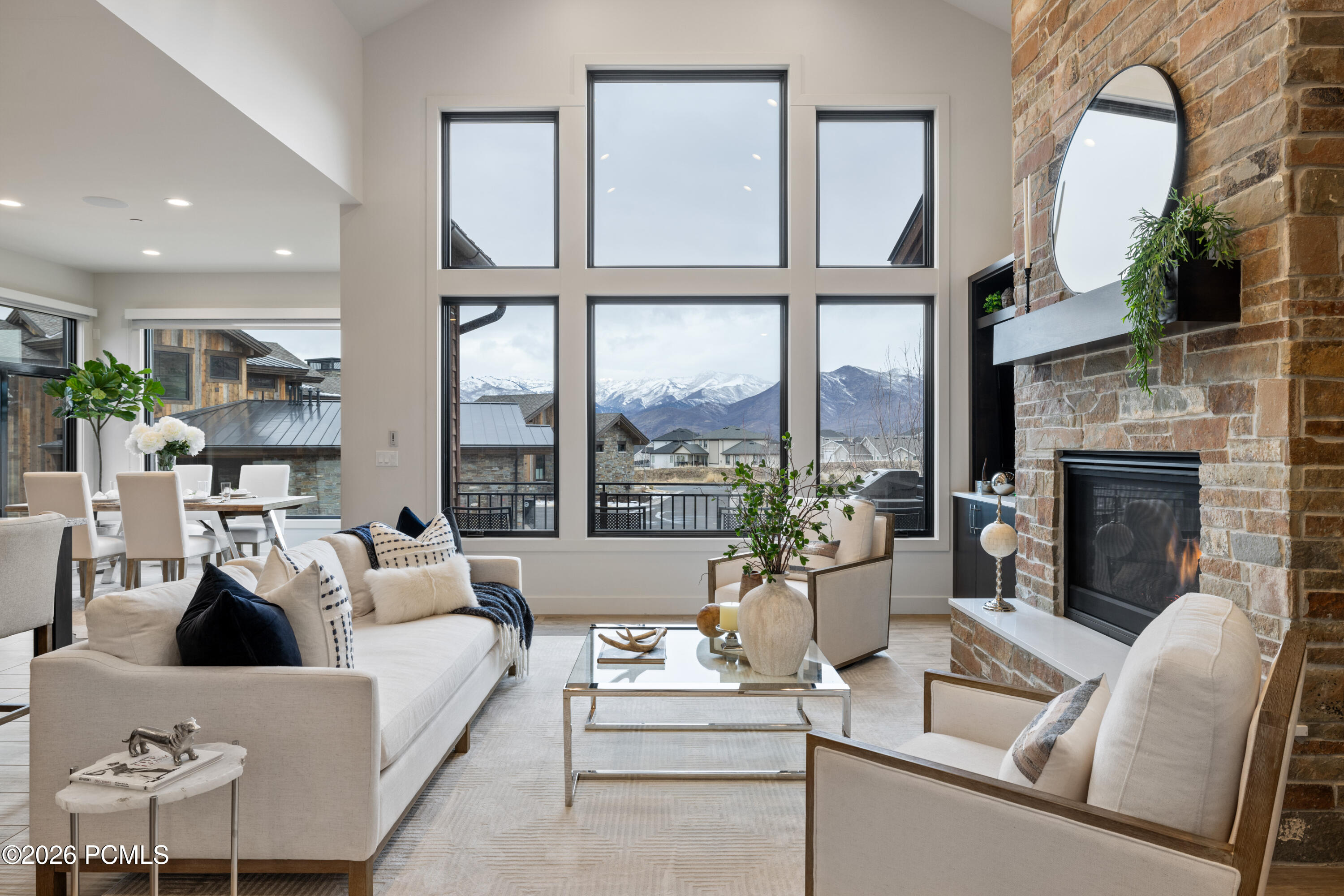 1622 E Abajo Peak Circle Tv-23
