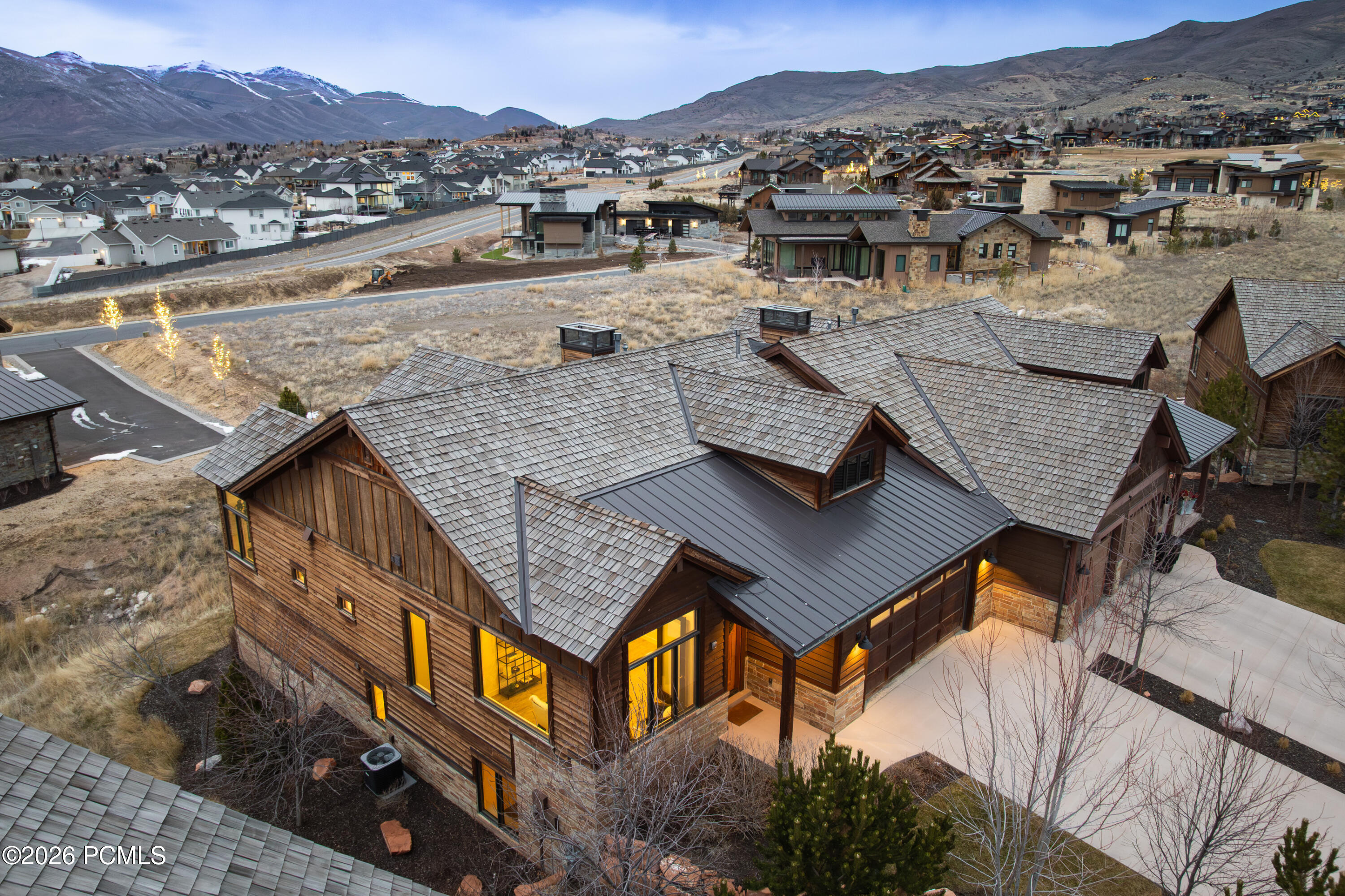 1622 E Abajo Peak Circle Tv-23