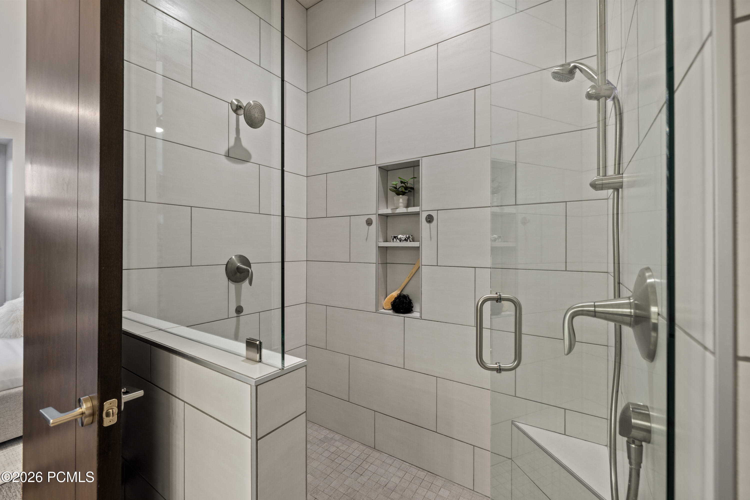 1622 E Abajo Peak Circle Tv-23
