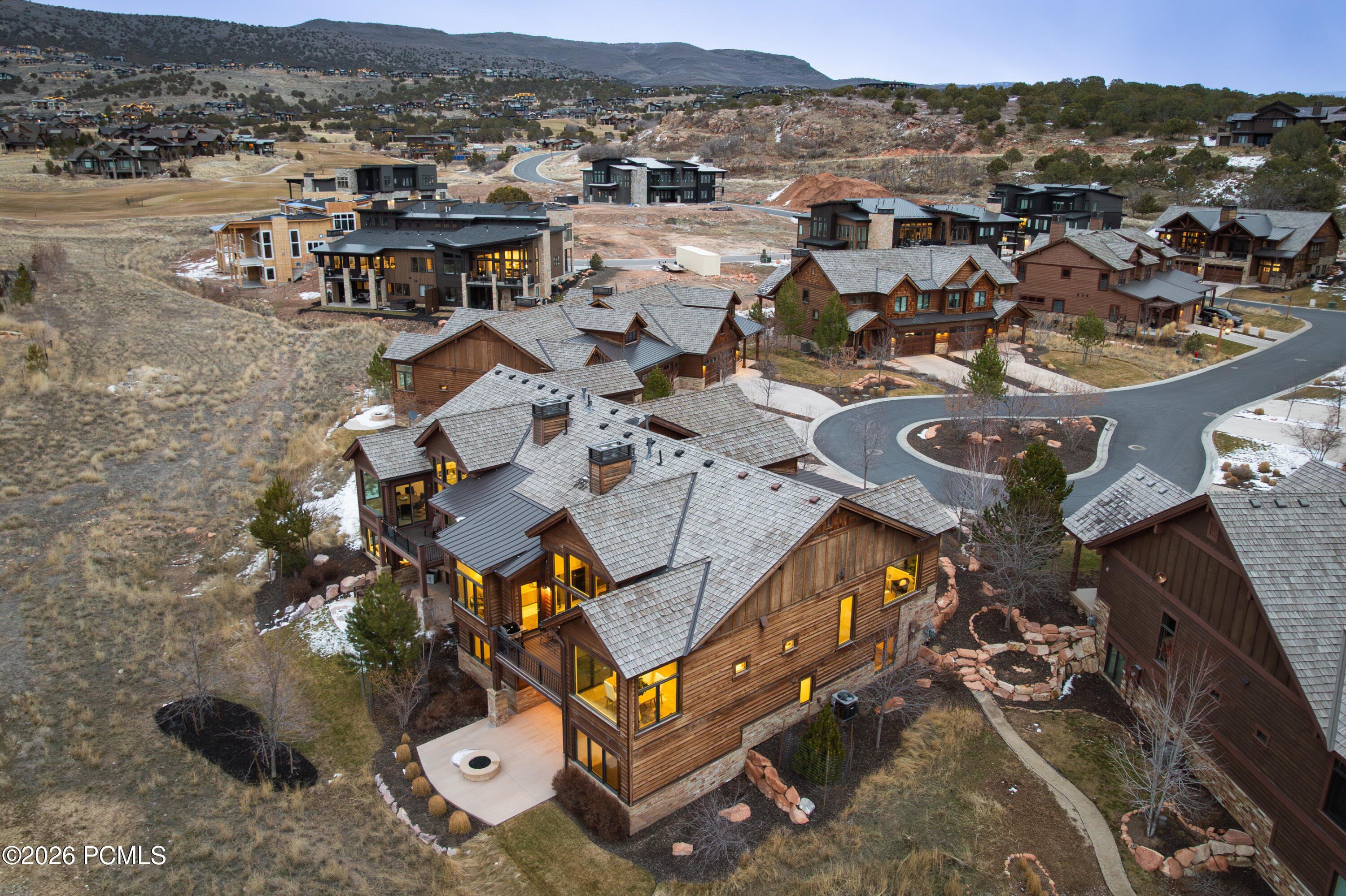 1622 E Abajo Peak Circle Tv-23
