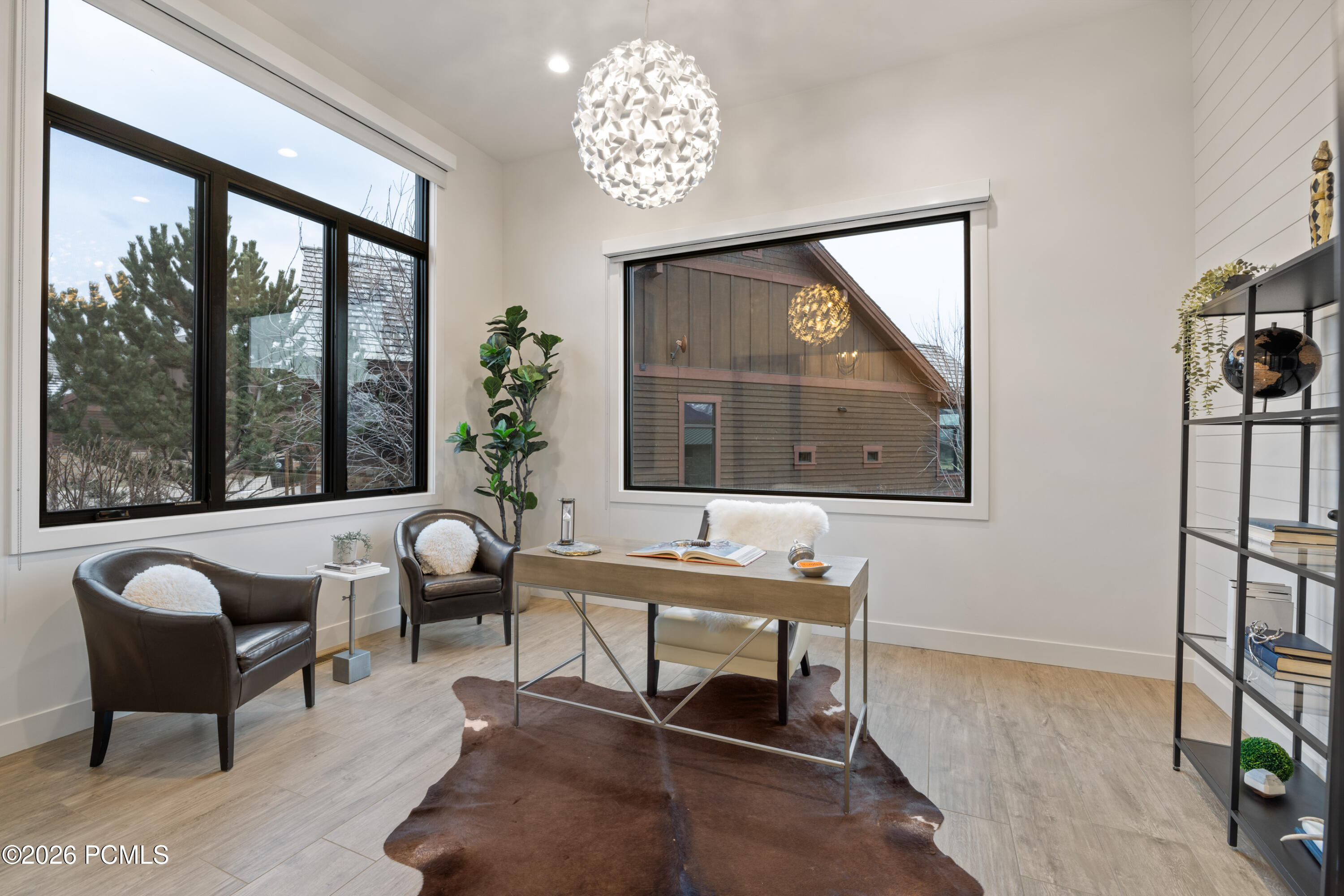 1622 E Abajo Peak Circle Tv-23