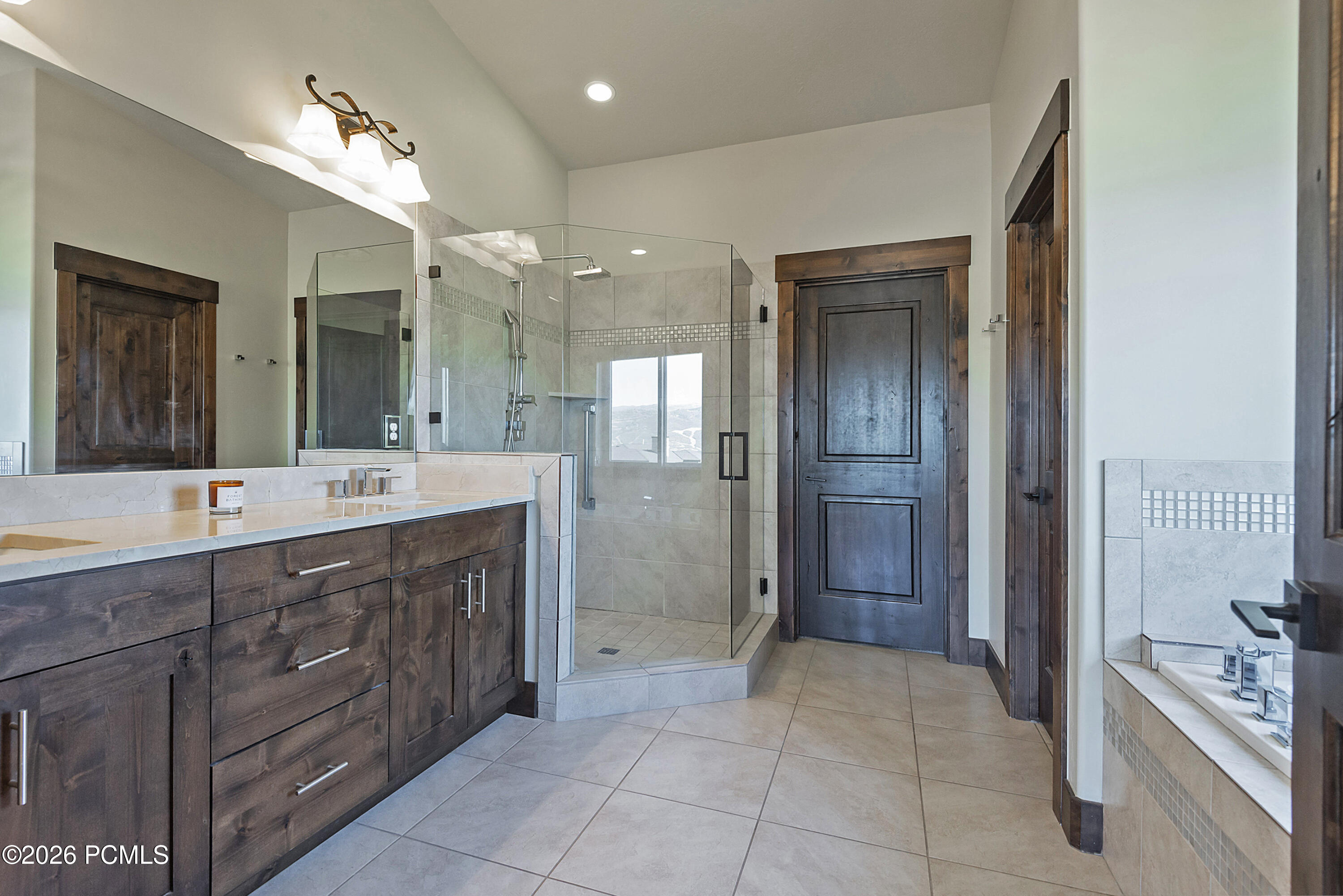 1375 Lasso Trail