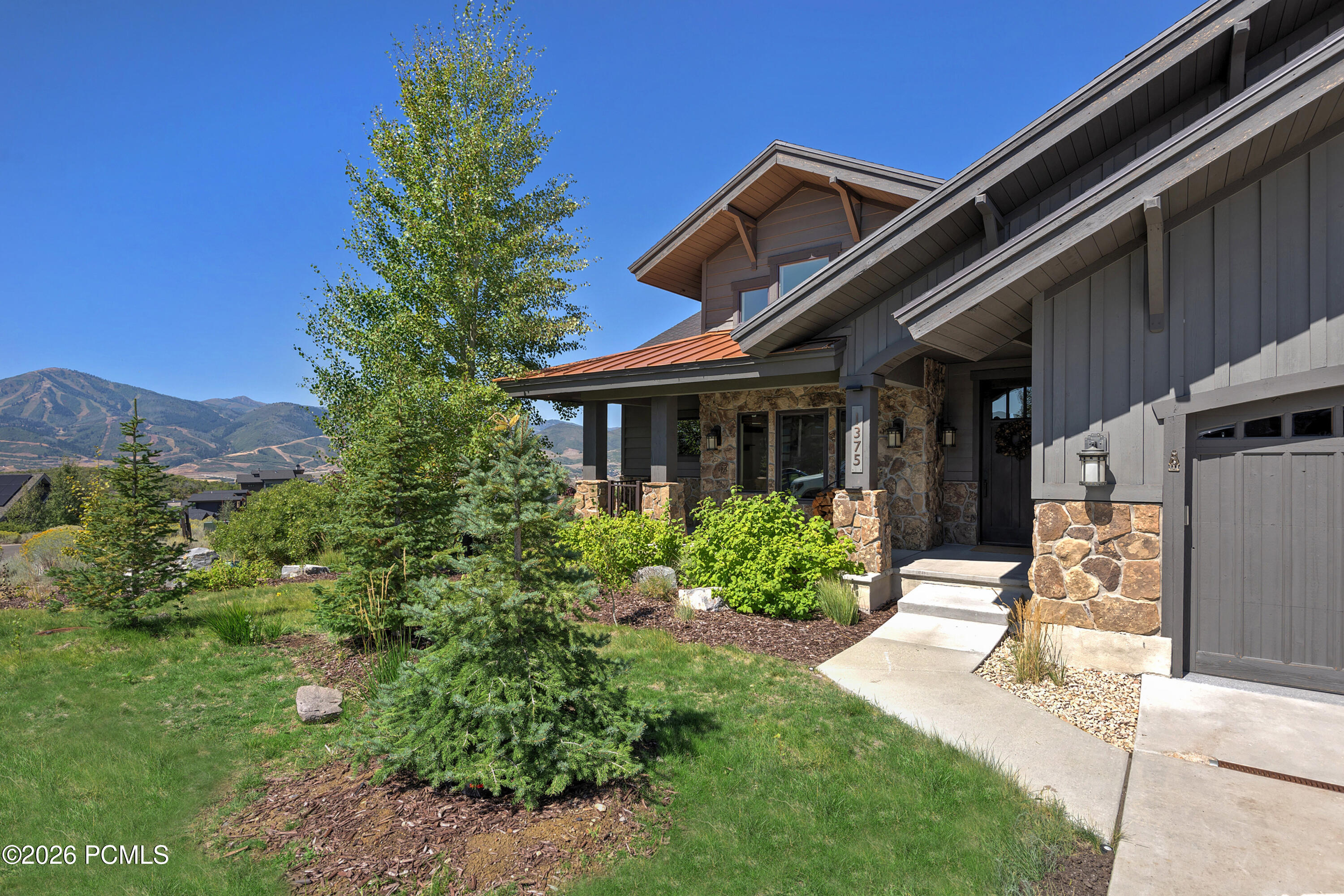 1375 Lasso Trail