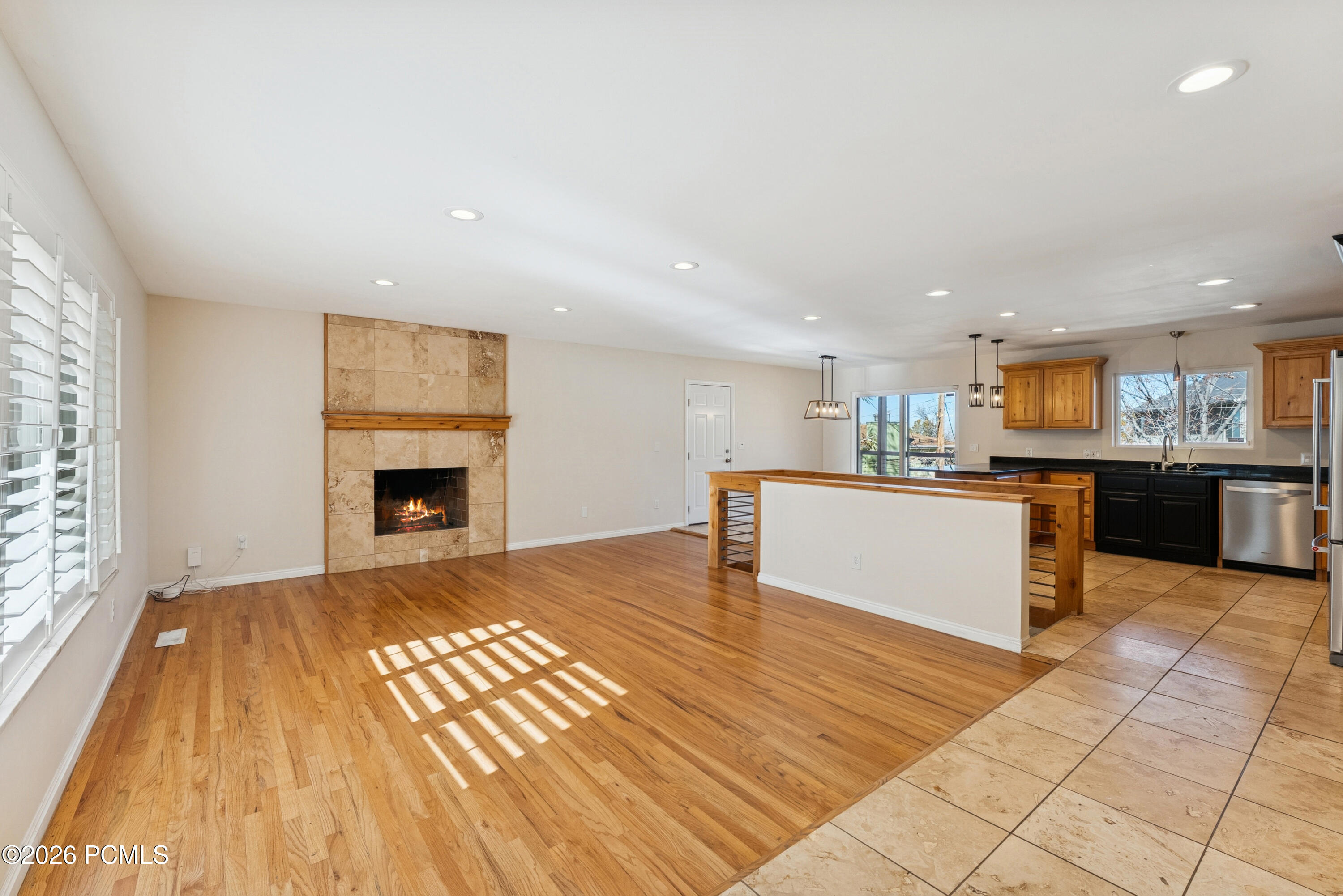 3651 E Oakview Drive