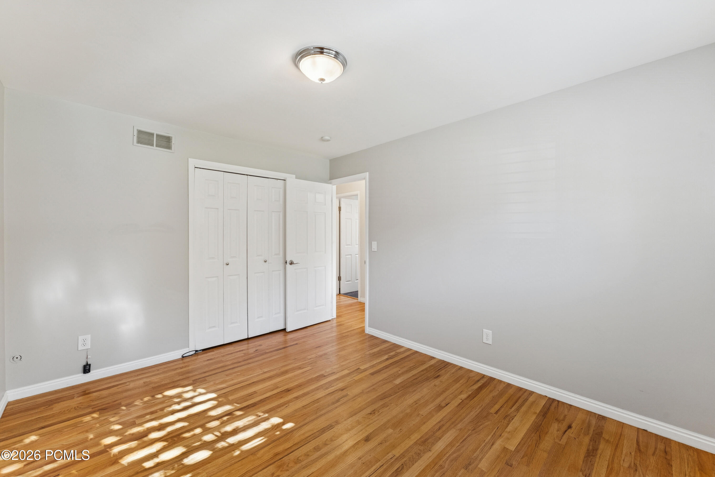3651 E Oakview Drive
