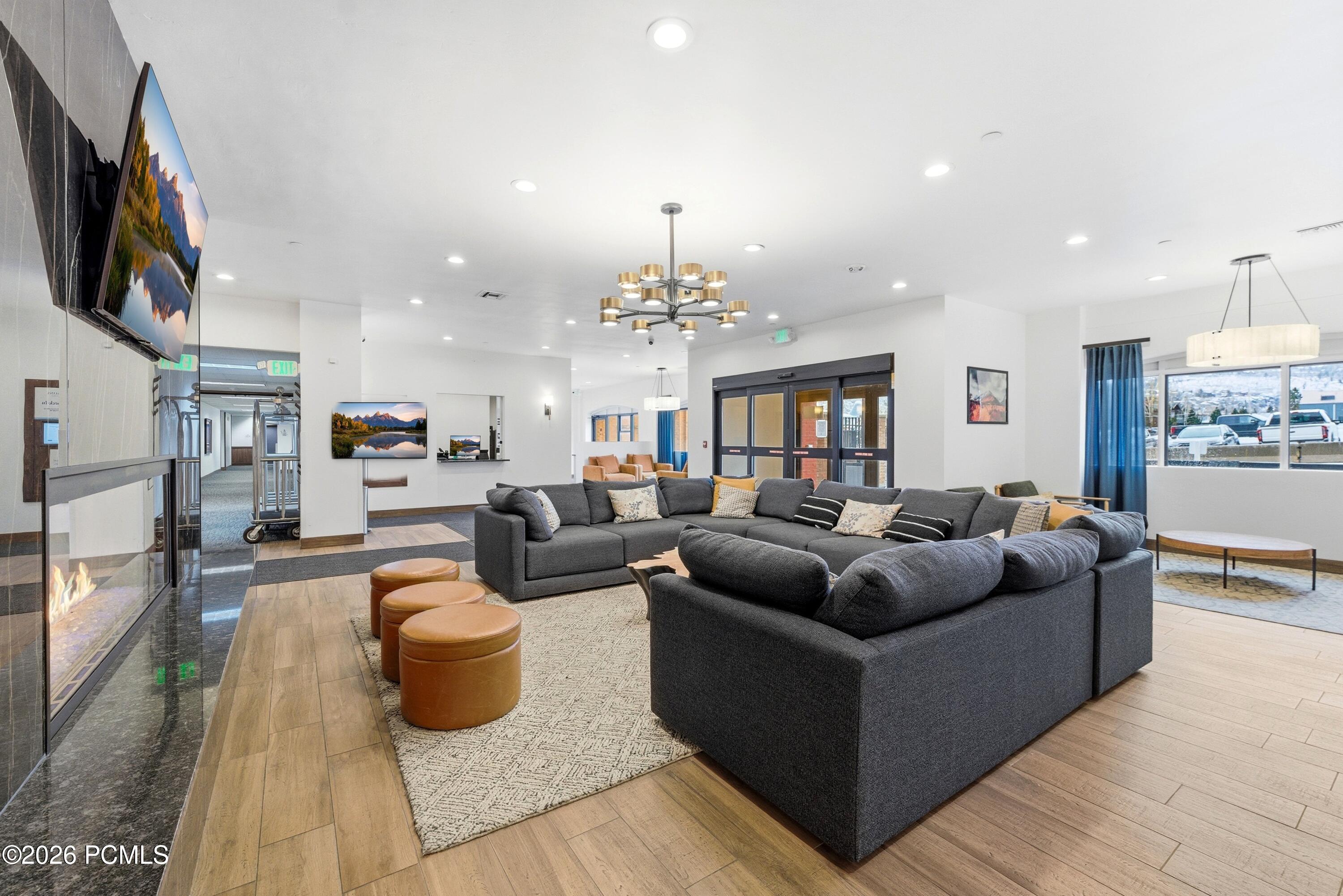 50 N Shadow Ridge Road 4300