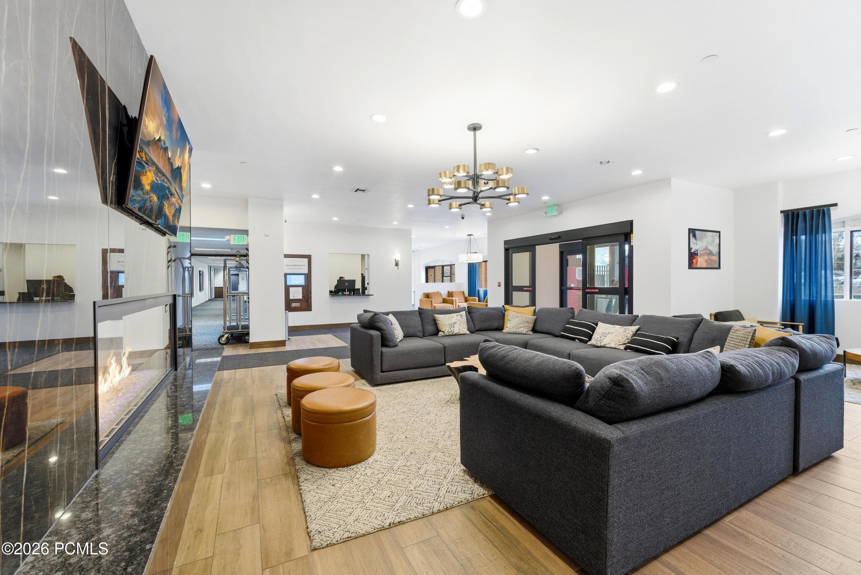 50 N Shadow Ridge Road 4300