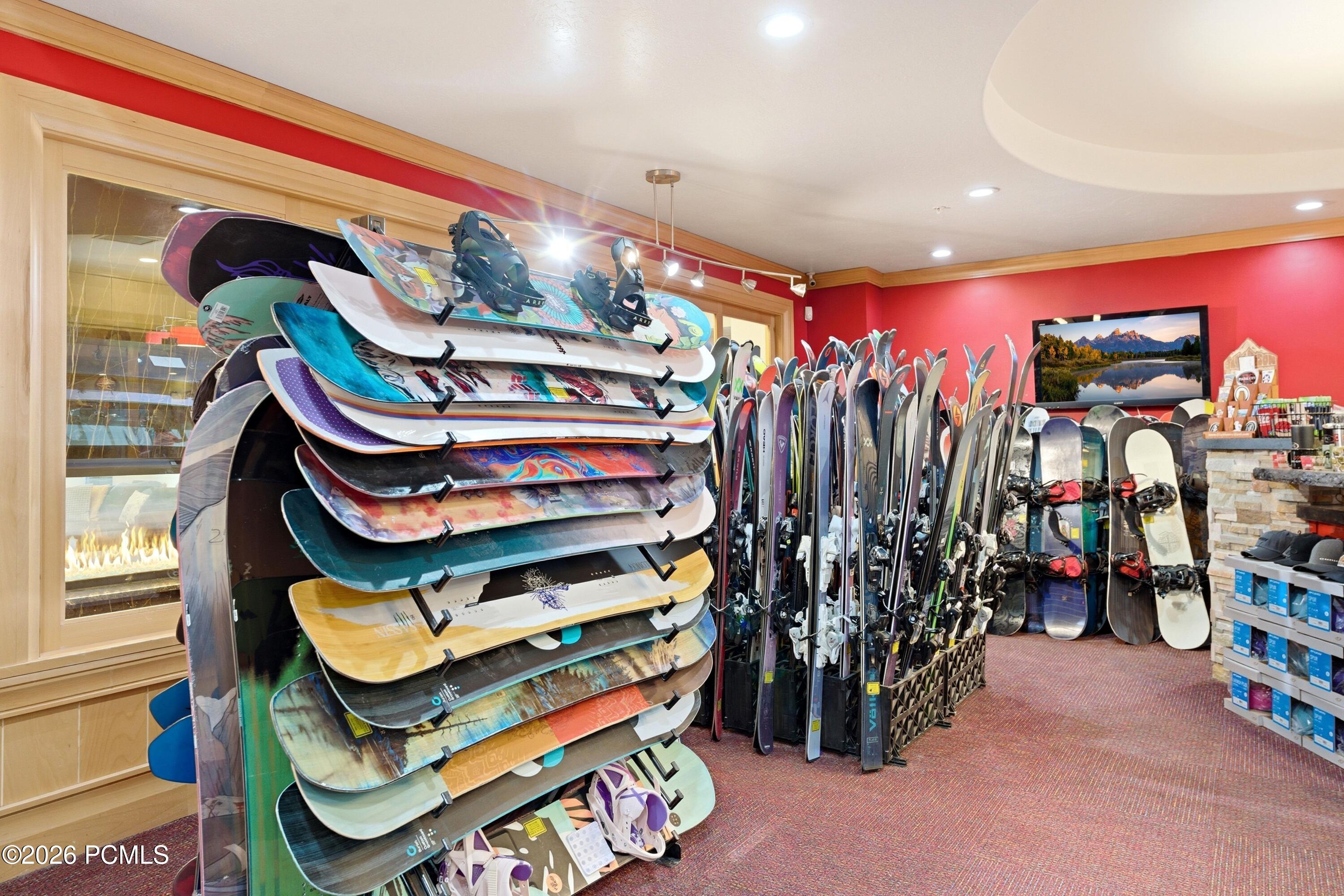 50 N Shadow Ridge Road 4300