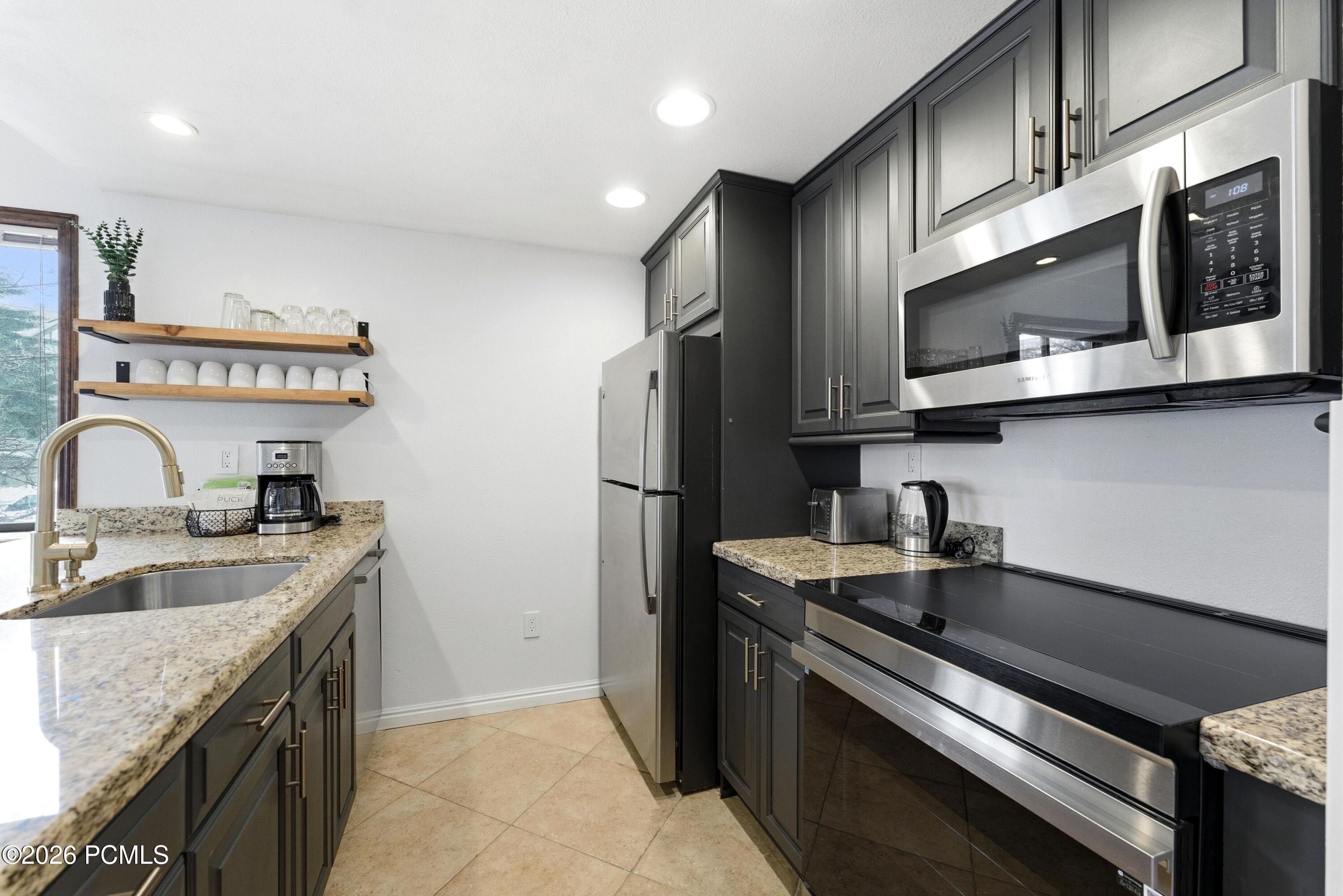 50 N Shadow Ridge Road 4300