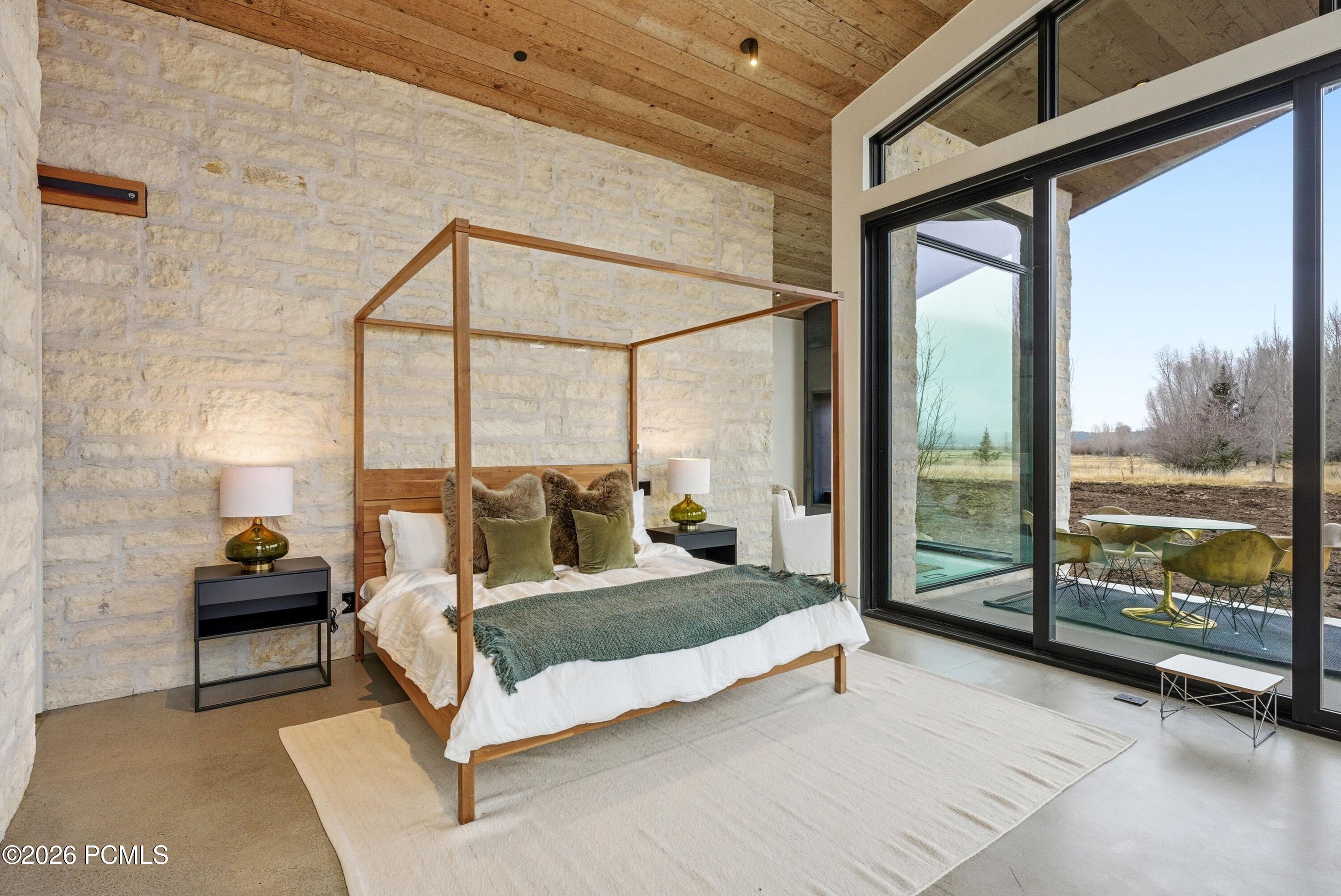 6950 N River Valley Drive