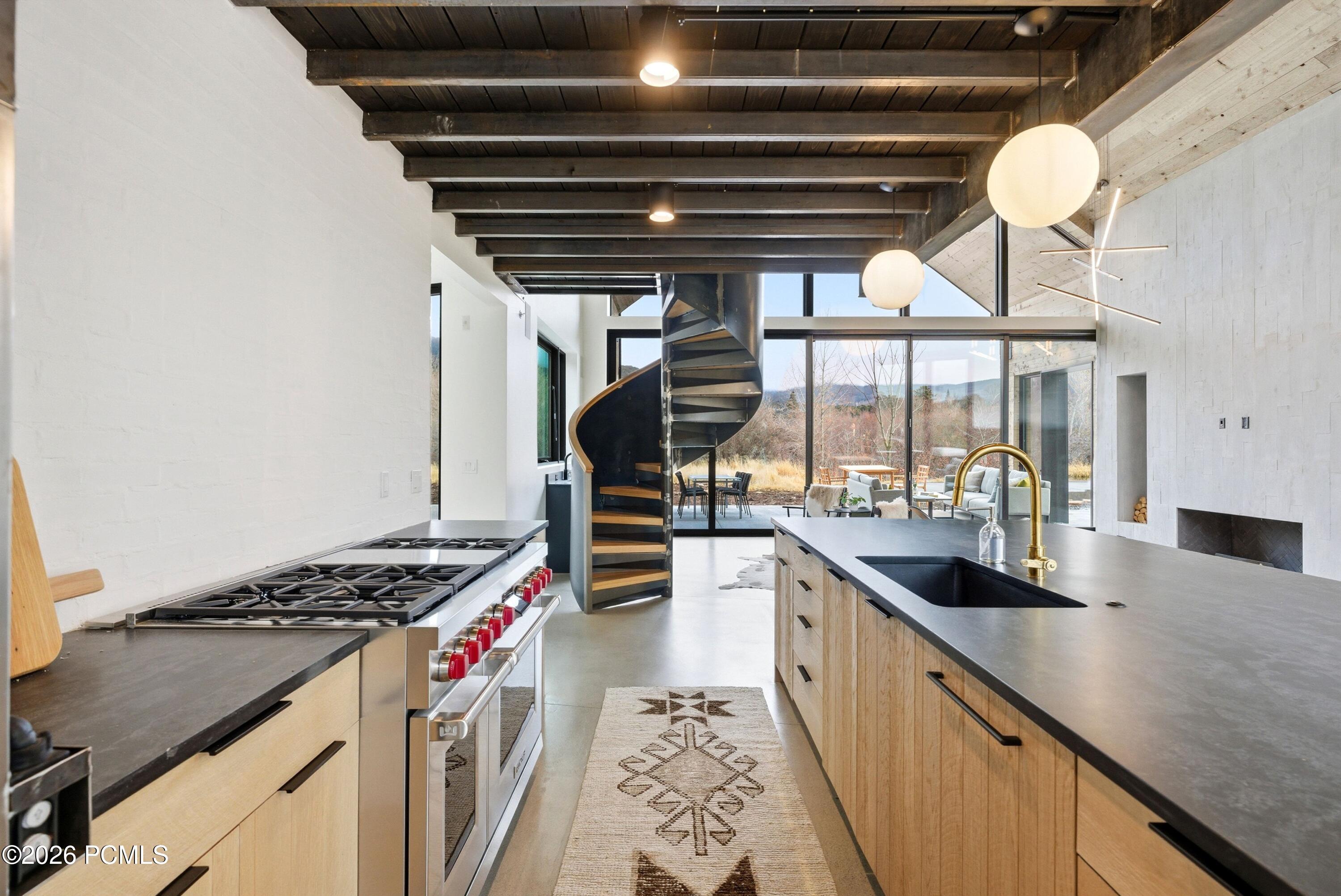 6950 N River Valley Drive